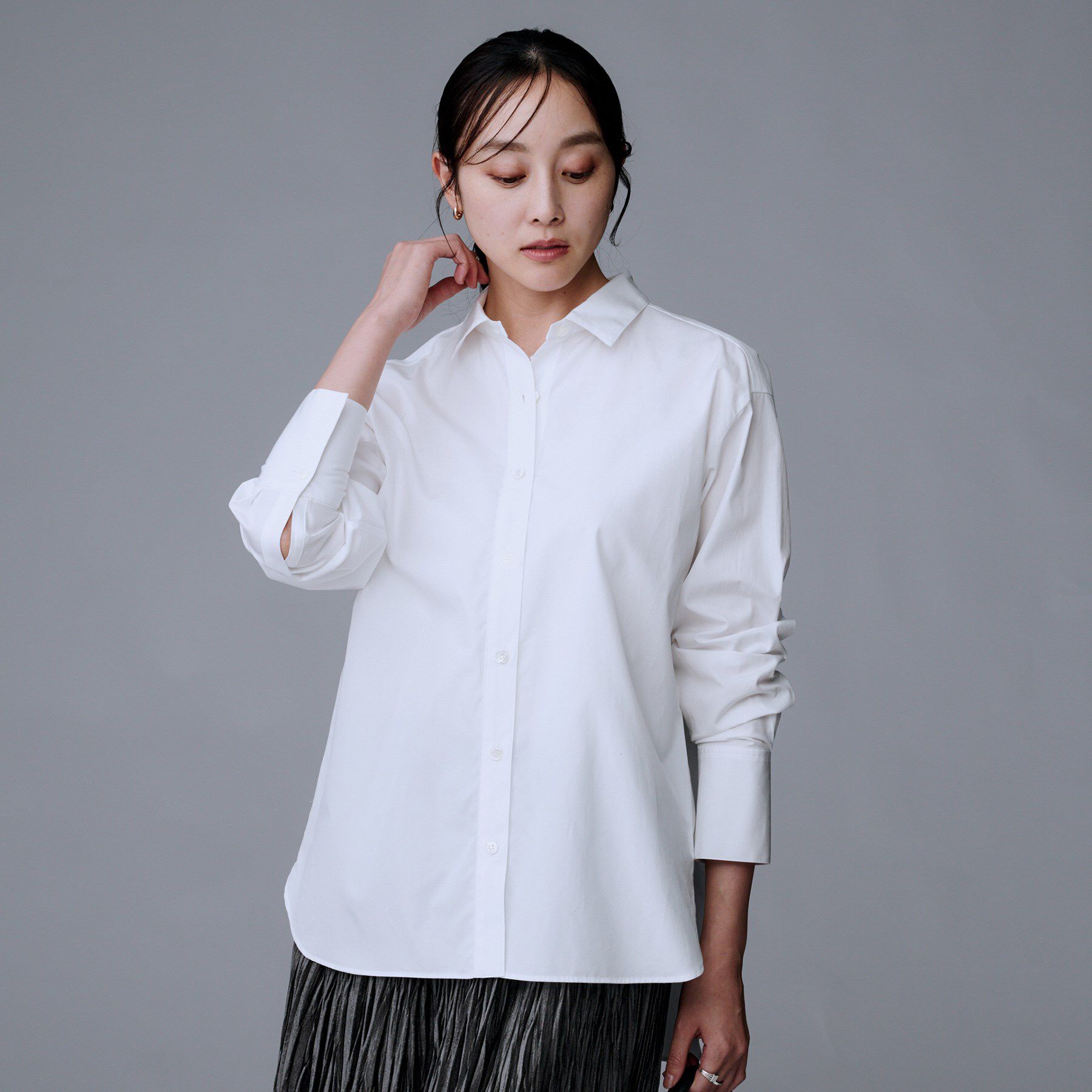 UNTITLED「【洗える/コットン100%】リッチベーシックシャツ」|シャツ・ブラウス|オフホワイト(003