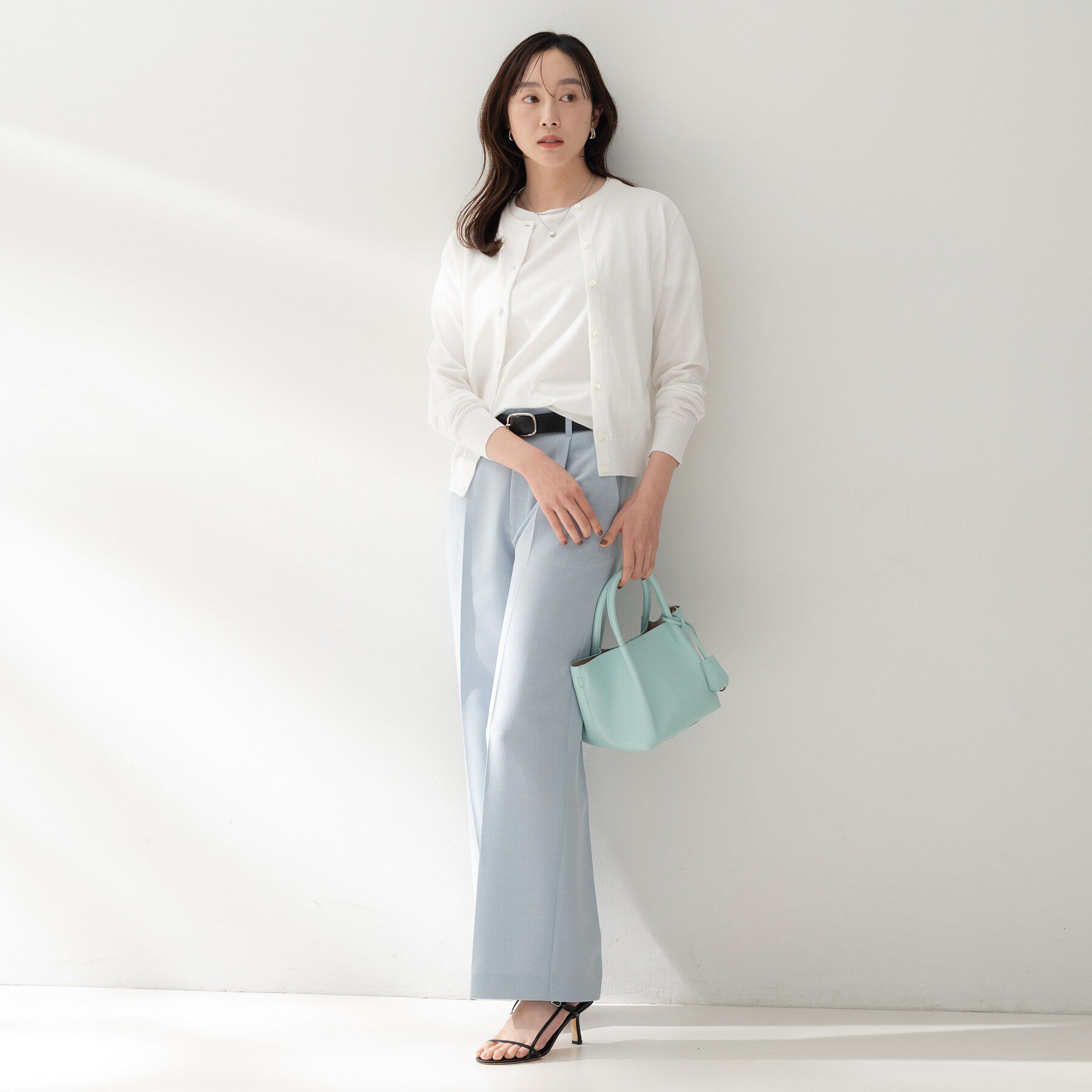 UNTITLED「コットンクルーネックカーディガン」|カーディガン|