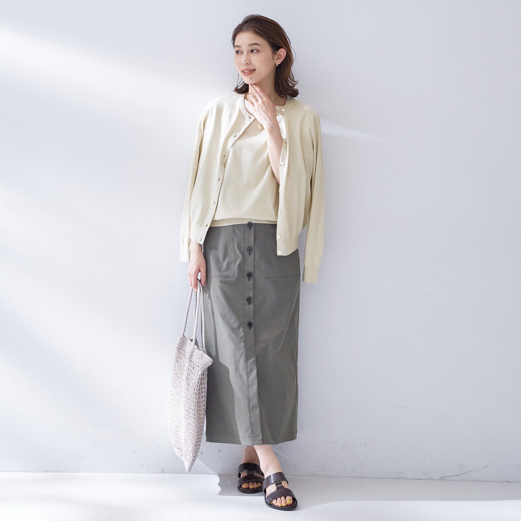 UNTITLED「コットンクルーネックカーディガン」|カーディガン|