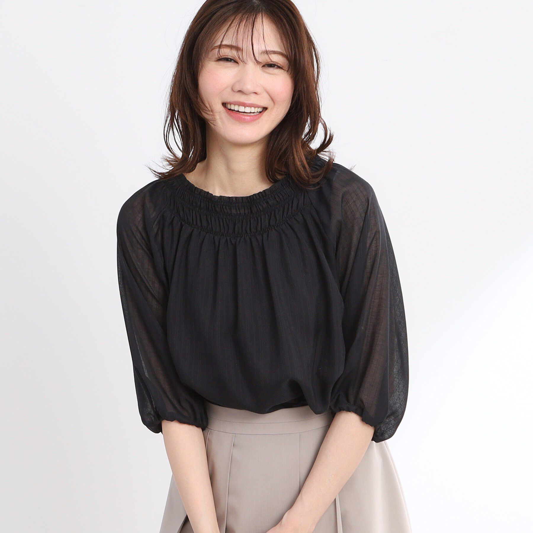 Reflect「【洗える】シャーリングデザインブラウス」|シャツ・ブラウス|ブラック(319)