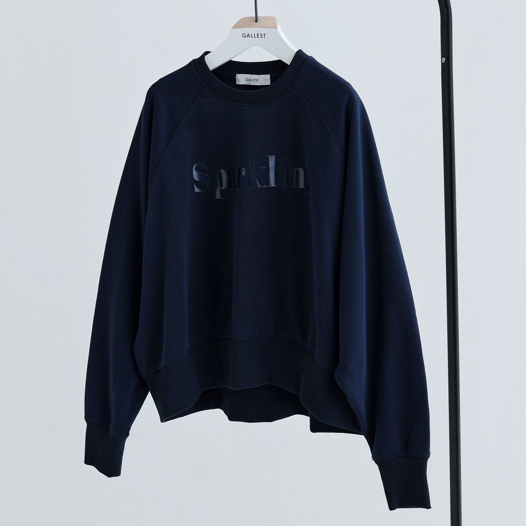 GALLEST「ラウンドヘム裏毛ロゴトップス」|パーカー|ネイビー(094)
