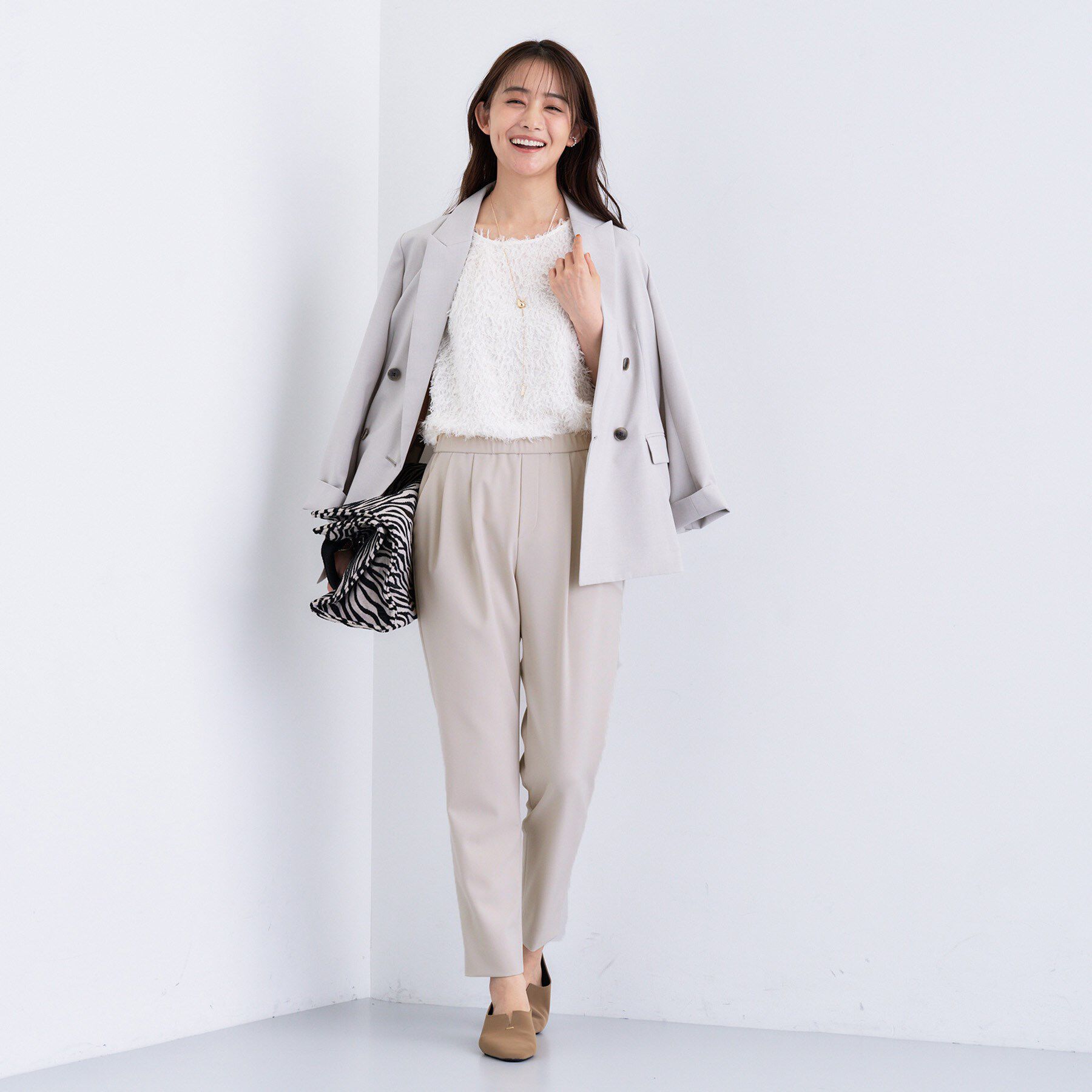 INDIVI「人気NO.1【褒められパンツ／高ストレッチ／ウエストゴム】タックテーパードパンツ」|その他|