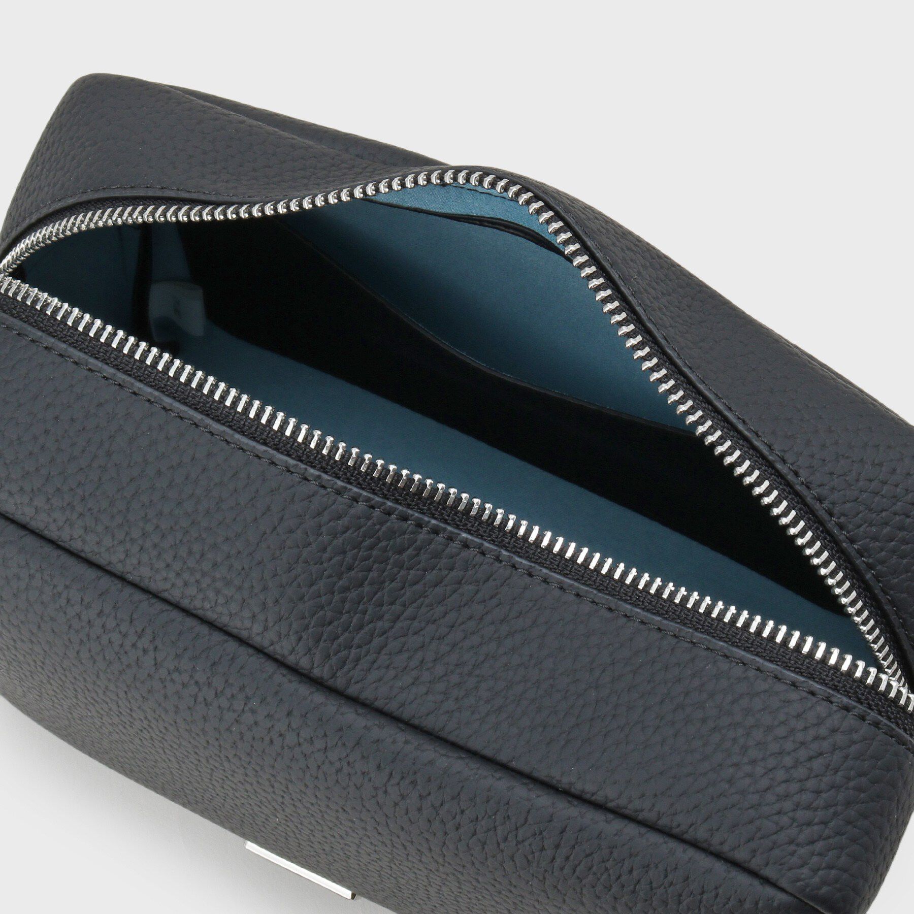 TAKEO KIKUCHI「ドライビングショルダーバッグ」|ショルダー・メッセンジャー|