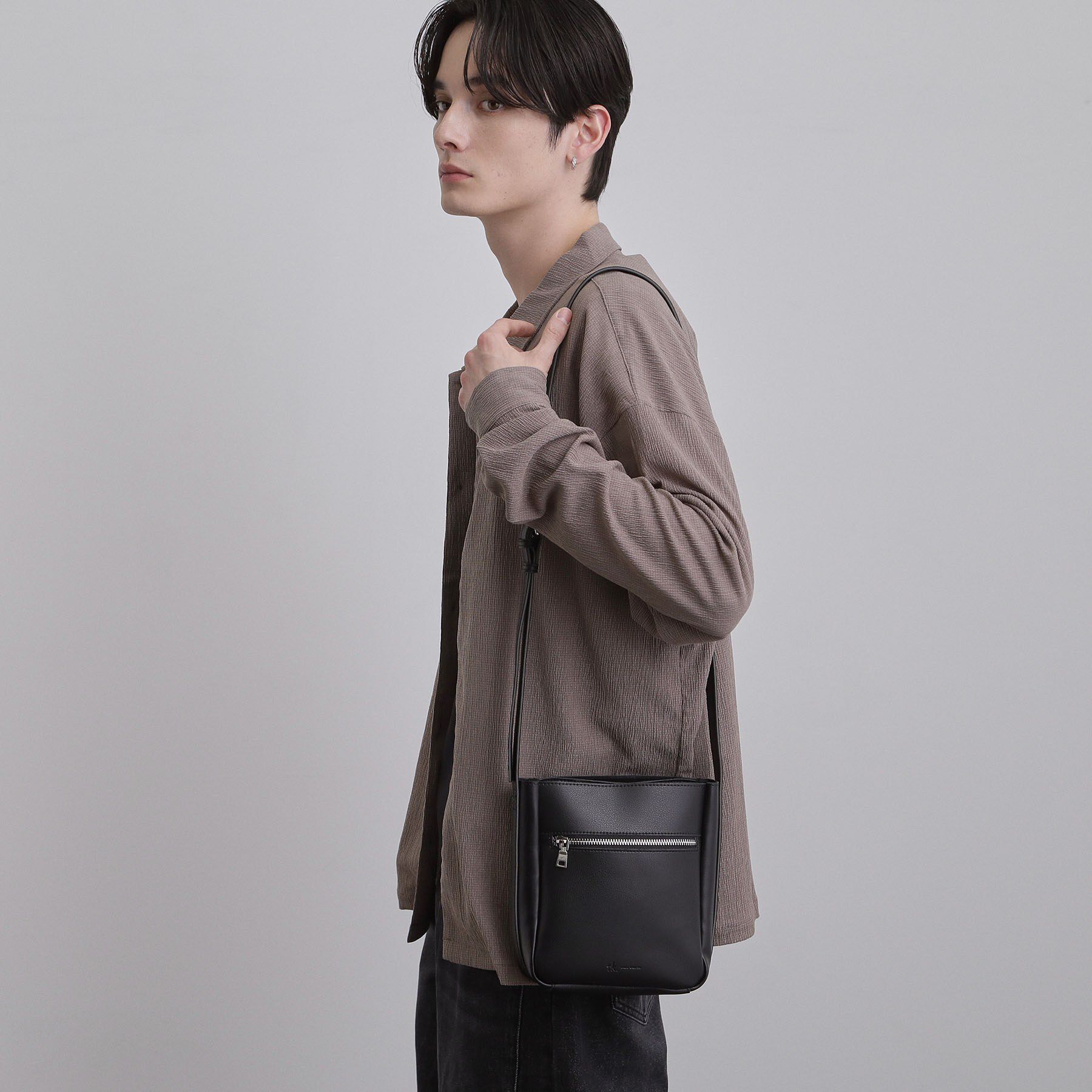 tk.TAKEO KIKUCHI「ソレッタミニショルダーバッグ」|ショルダー・メッセンジャー|ブラック(019)