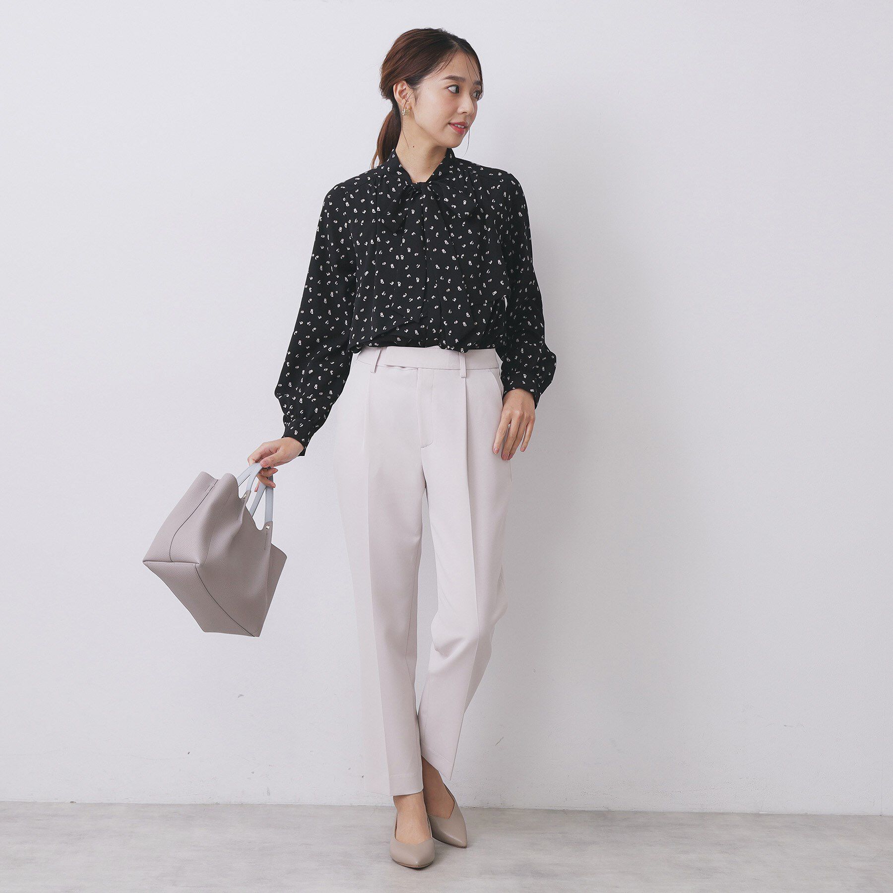 index「アシンメトリーレイヤードボウタイブラウス【洗濯機OK/イージーアイロン/防シワ】《XS～3L》」|シャツ・ブラウス|