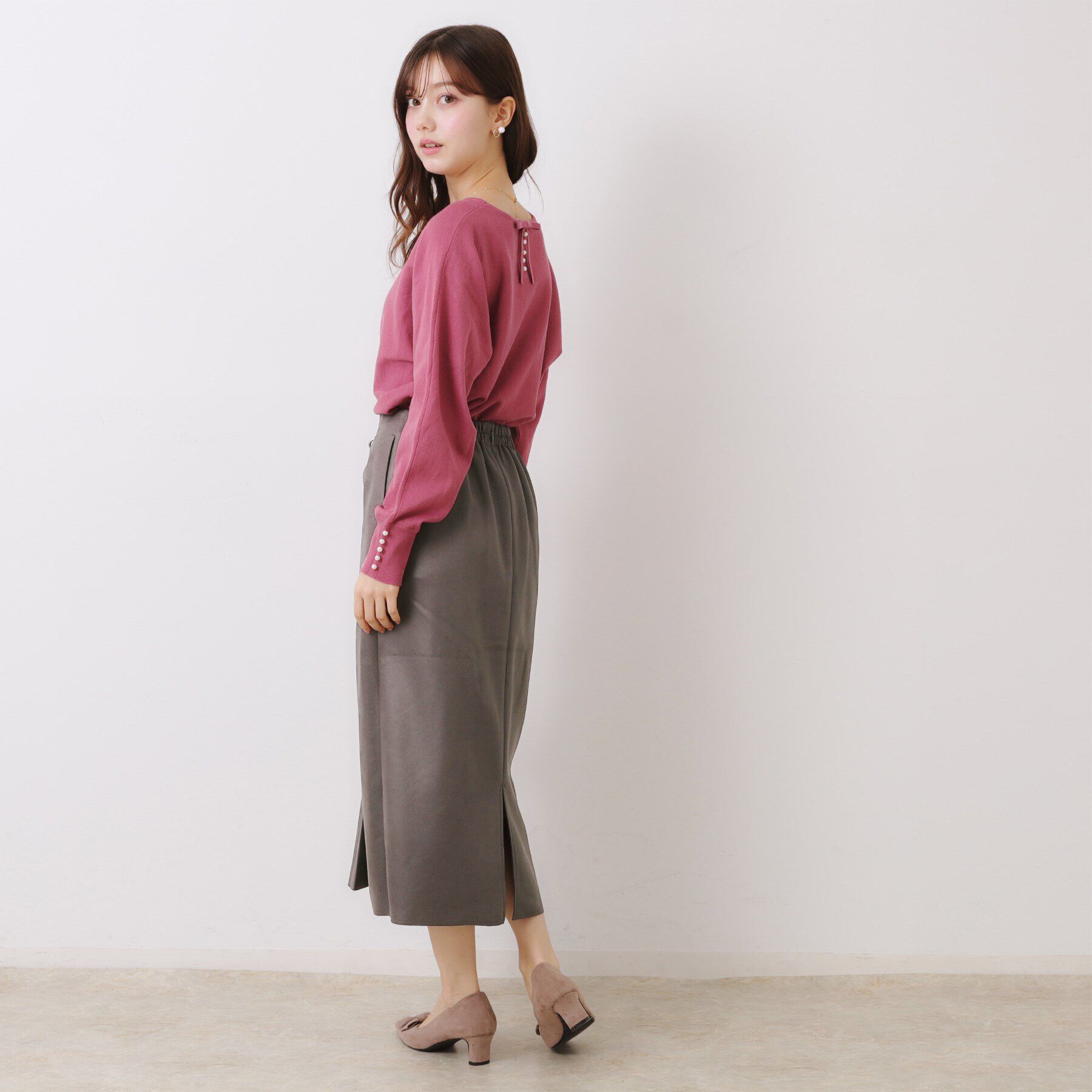 Couture broach「【体のラインを拾いにくい・お仕事にも】マシュマロスエード調タイト」|スカート|