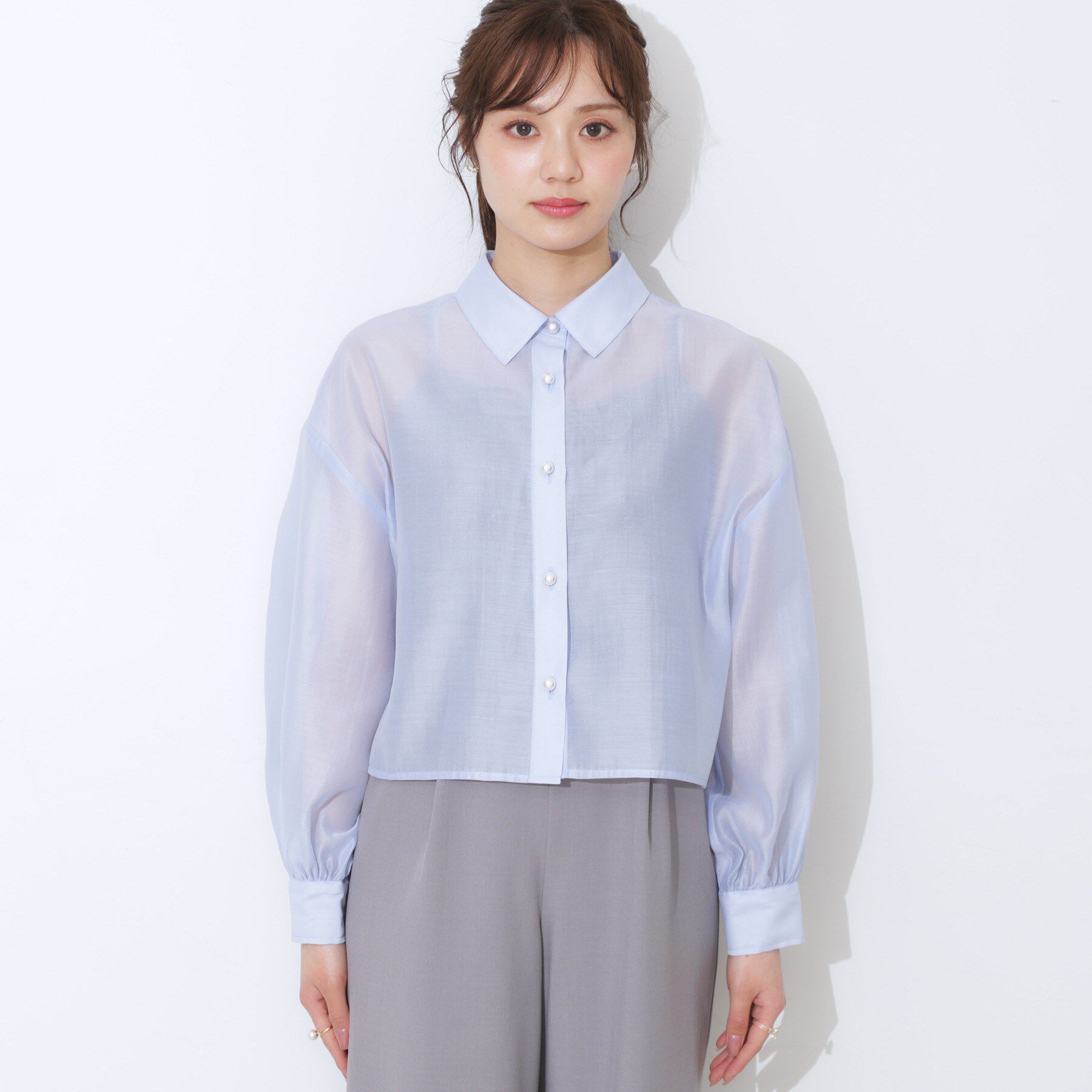 Couture broach「【洗える・オシャレな透け感】パール調ボタンシアーシャツ」|シャツ・ブラウス|