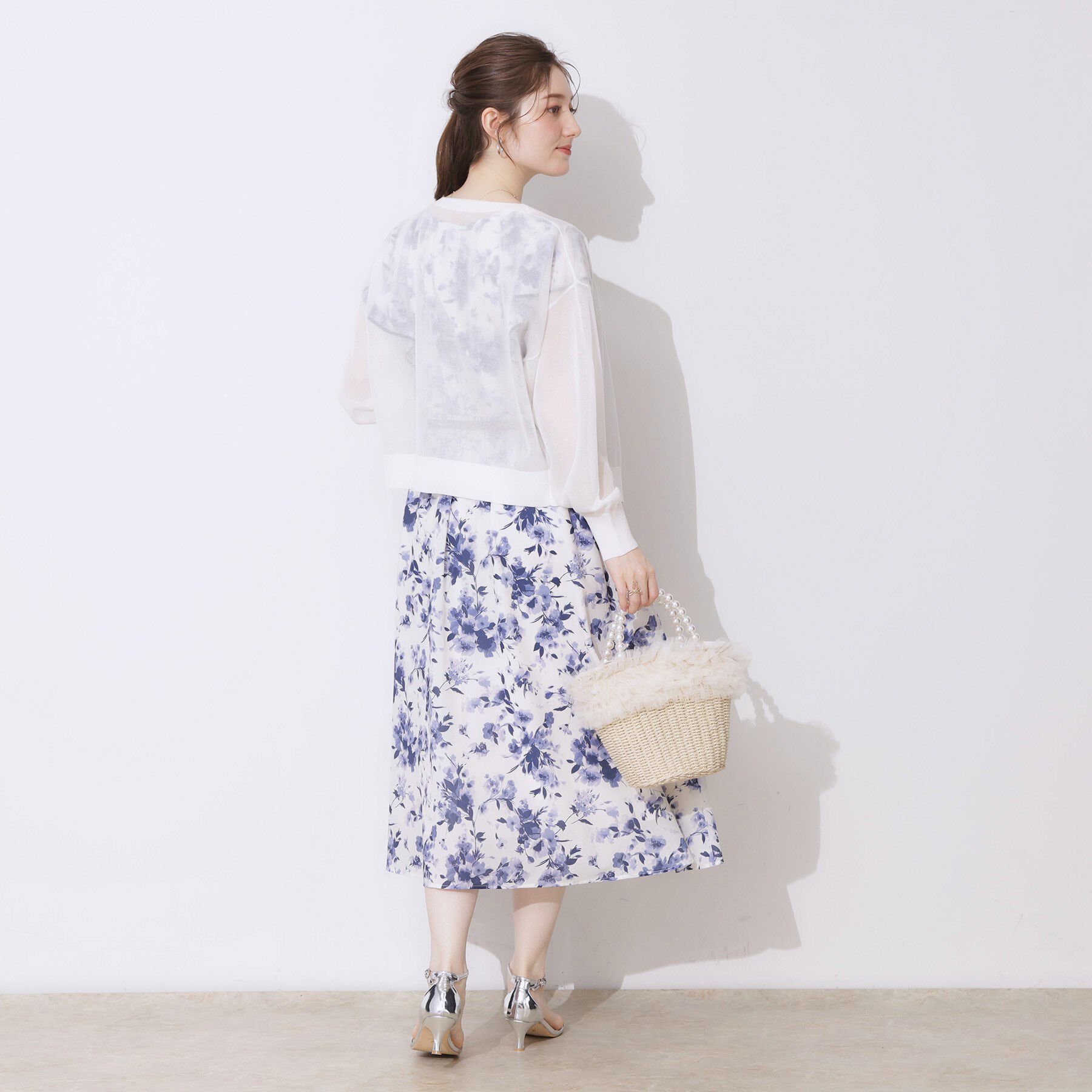 Couture broach「【上品な透け感・通勤】ダブルパール調釦シアーカーディガン」|カーディガン|