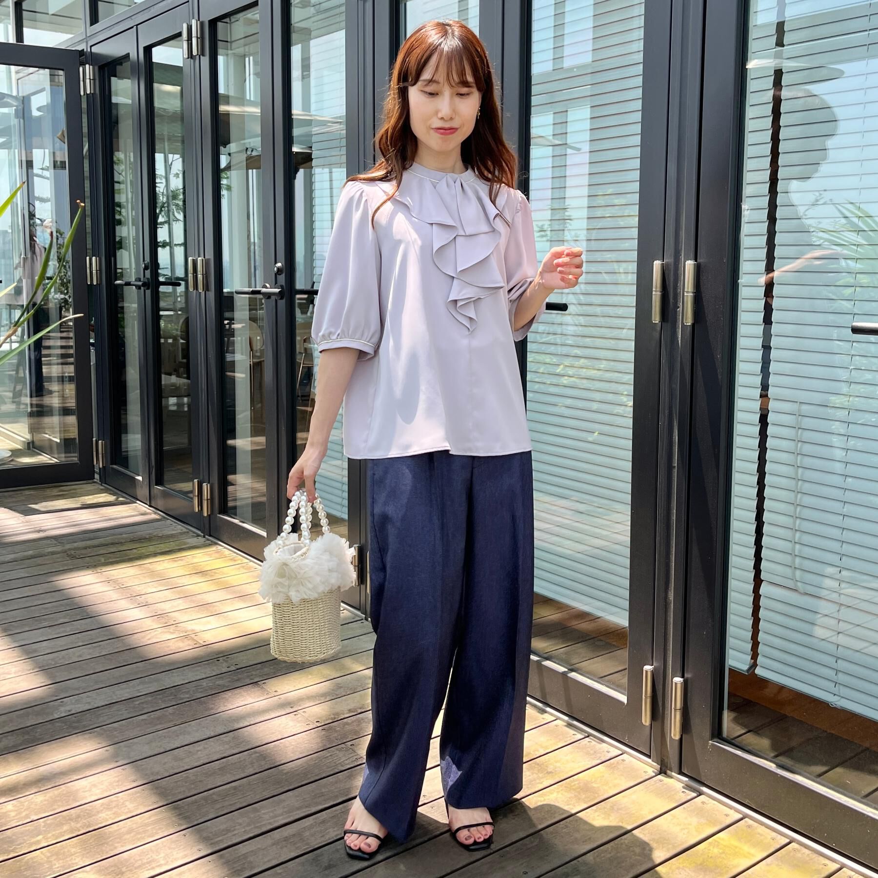 Couture broach「【華やか・5分袖・通勤】配色フリルタイブラウス」|シャツ・ブラウス|