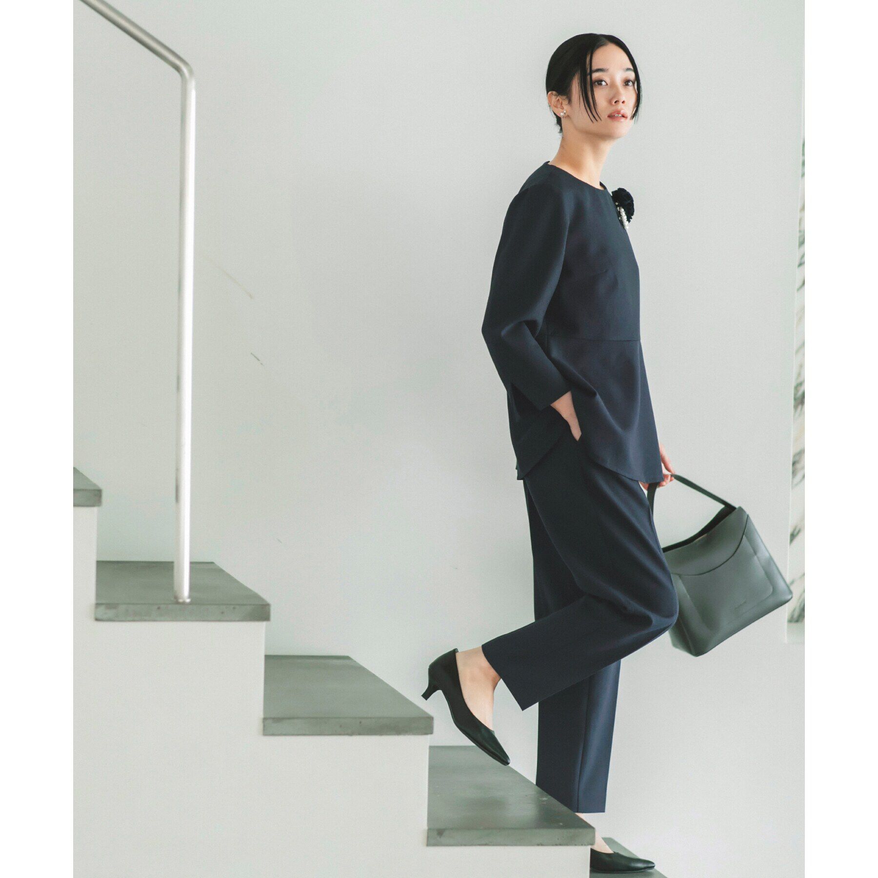 THE SHOP TK「【ONOFF活躍/セレモニー/通勤】杢調カルゼテーパードパンツ/洗える」|その他|