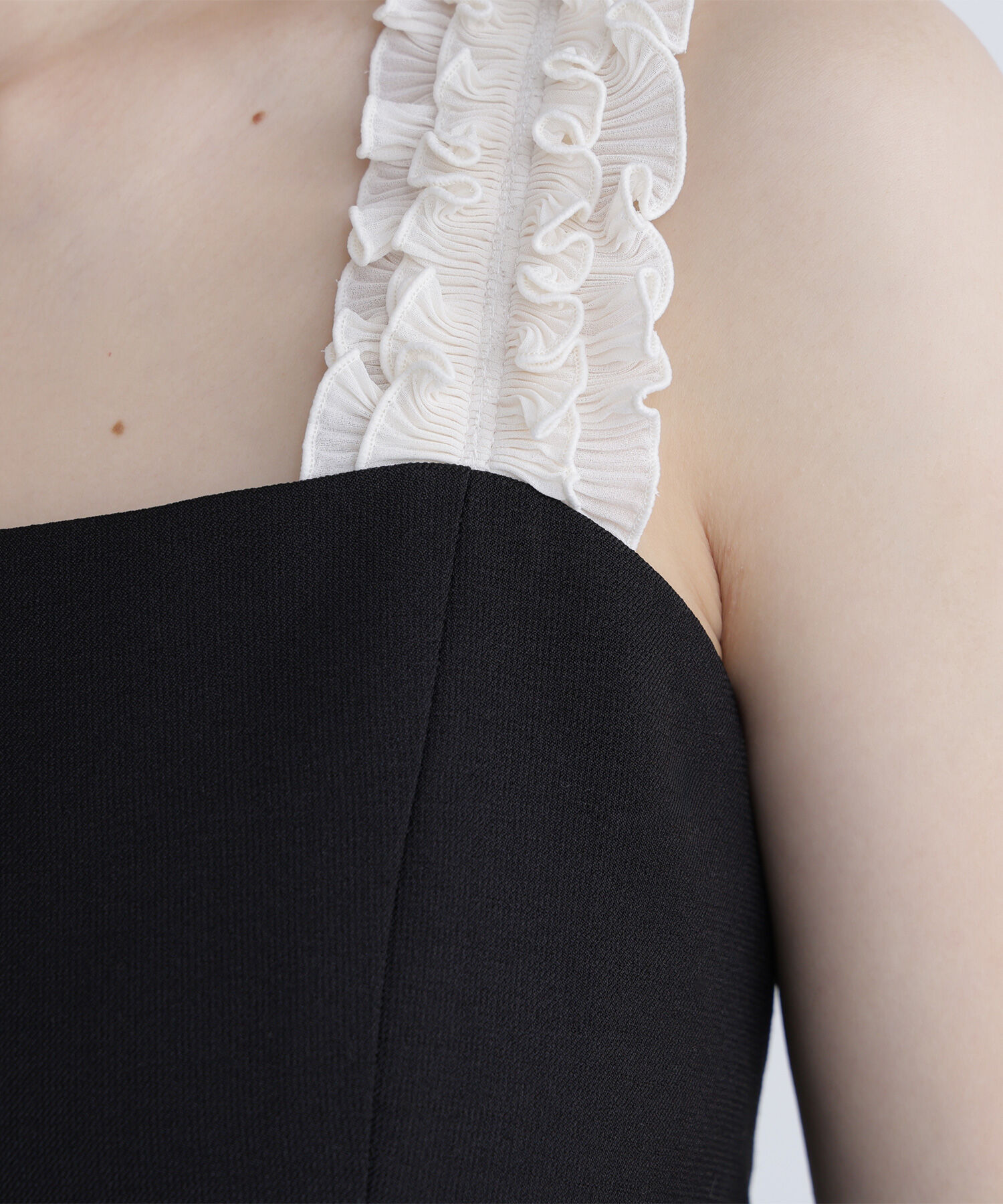  「フリルショルダージャンスカ」|ワンピース|