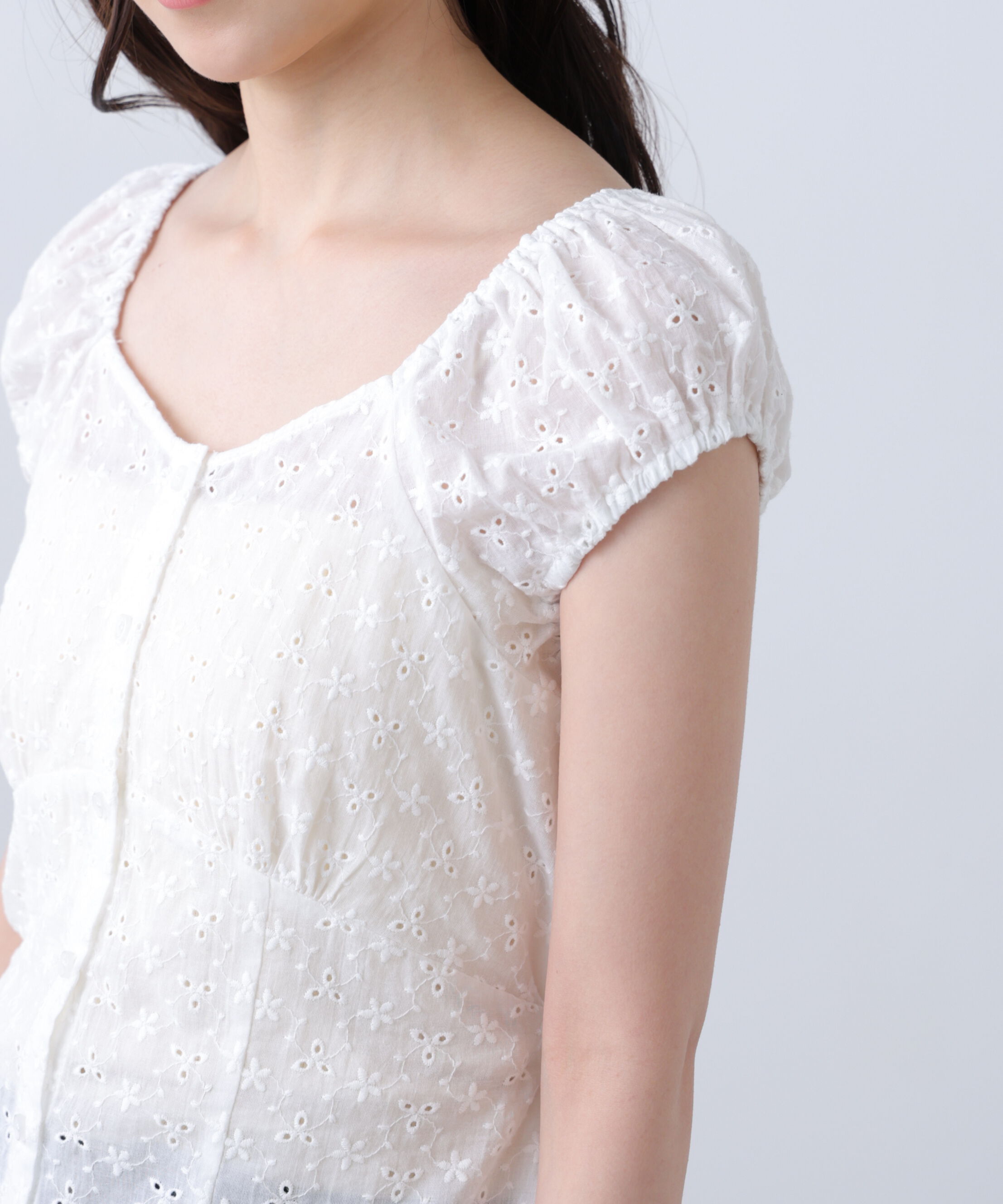  「バックリボン前開きパフスリーブレースチュニックブラウス」|Tシャツ・カットソー|