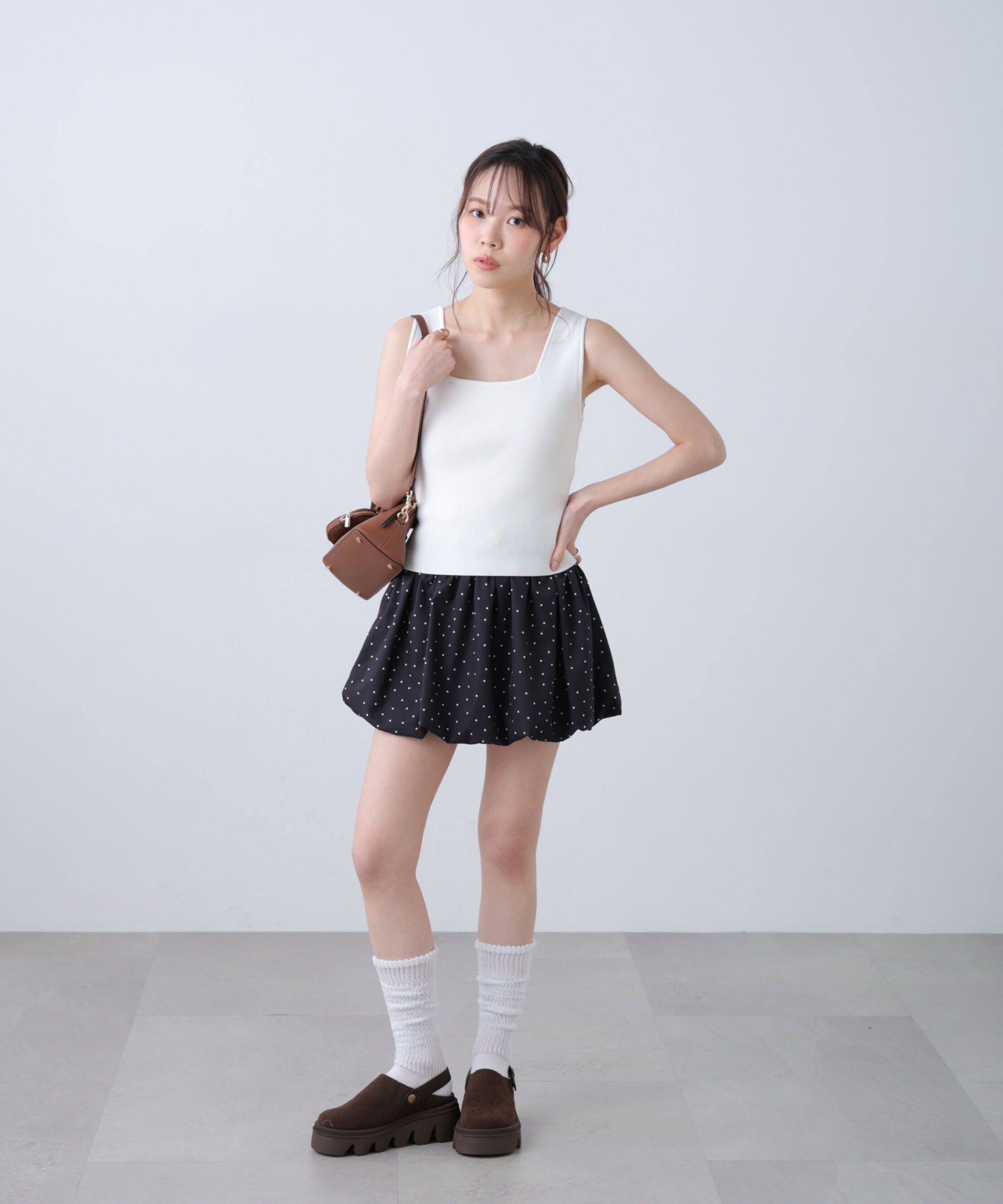  「総針スクエアネックタンクニット」|ニット・セーター|