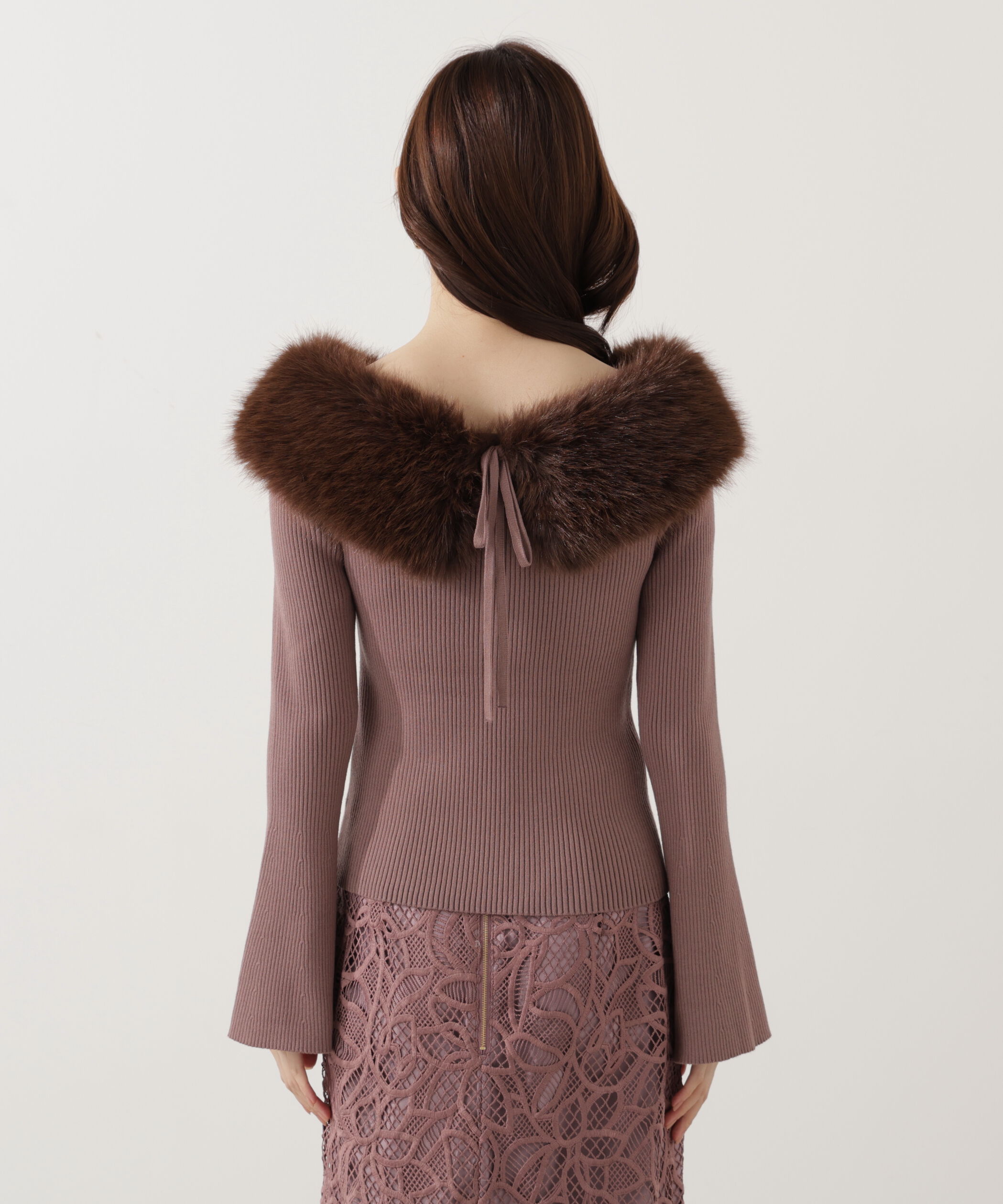 PROPORTION BODY DRESSING「フェイクファー付きオフショルニット 25AW」|ニット・セーター|