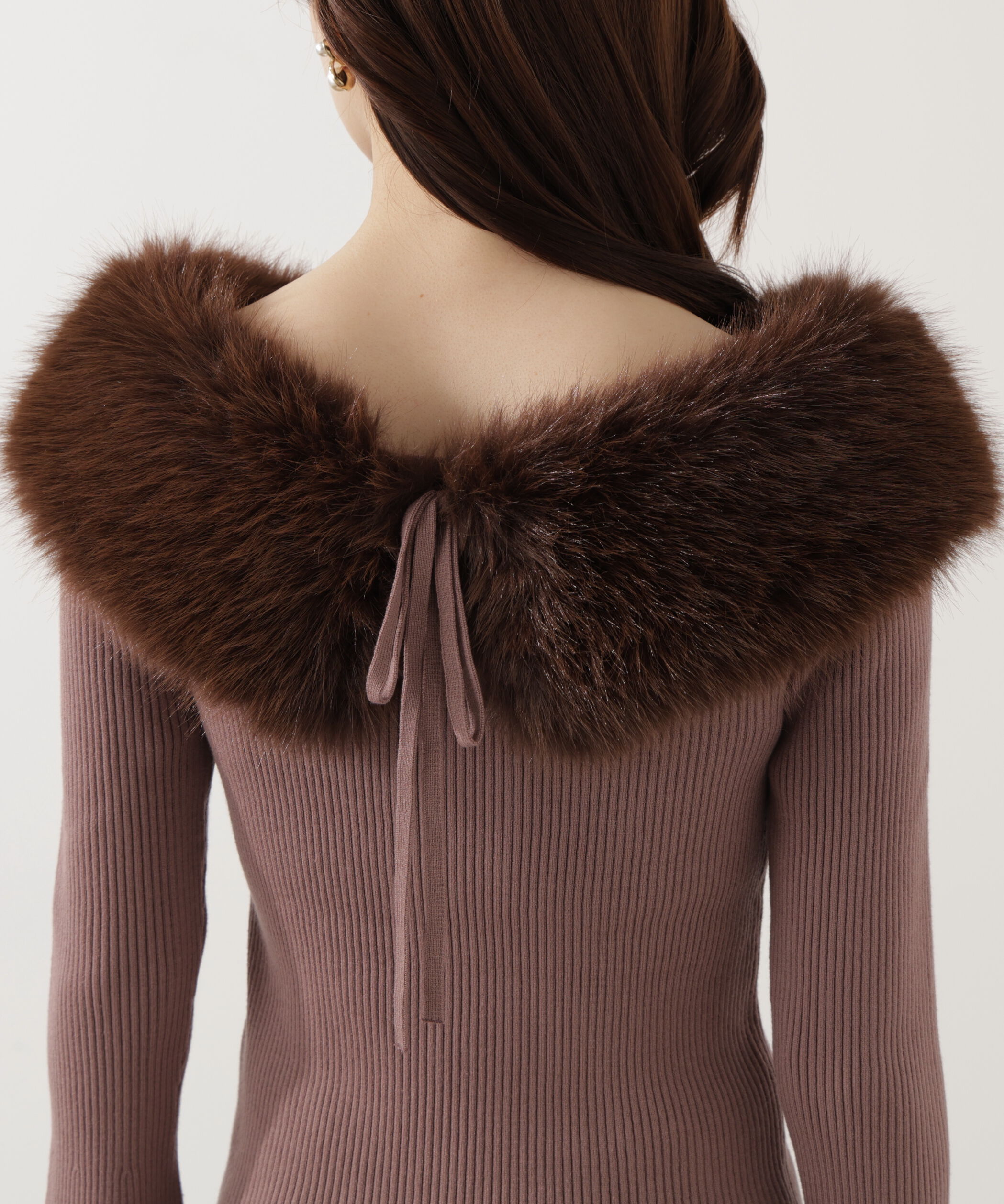 PROPORTION BODY DRESSING「フェイクファー付きオフショルニット 25AW」|ニット・セーター|