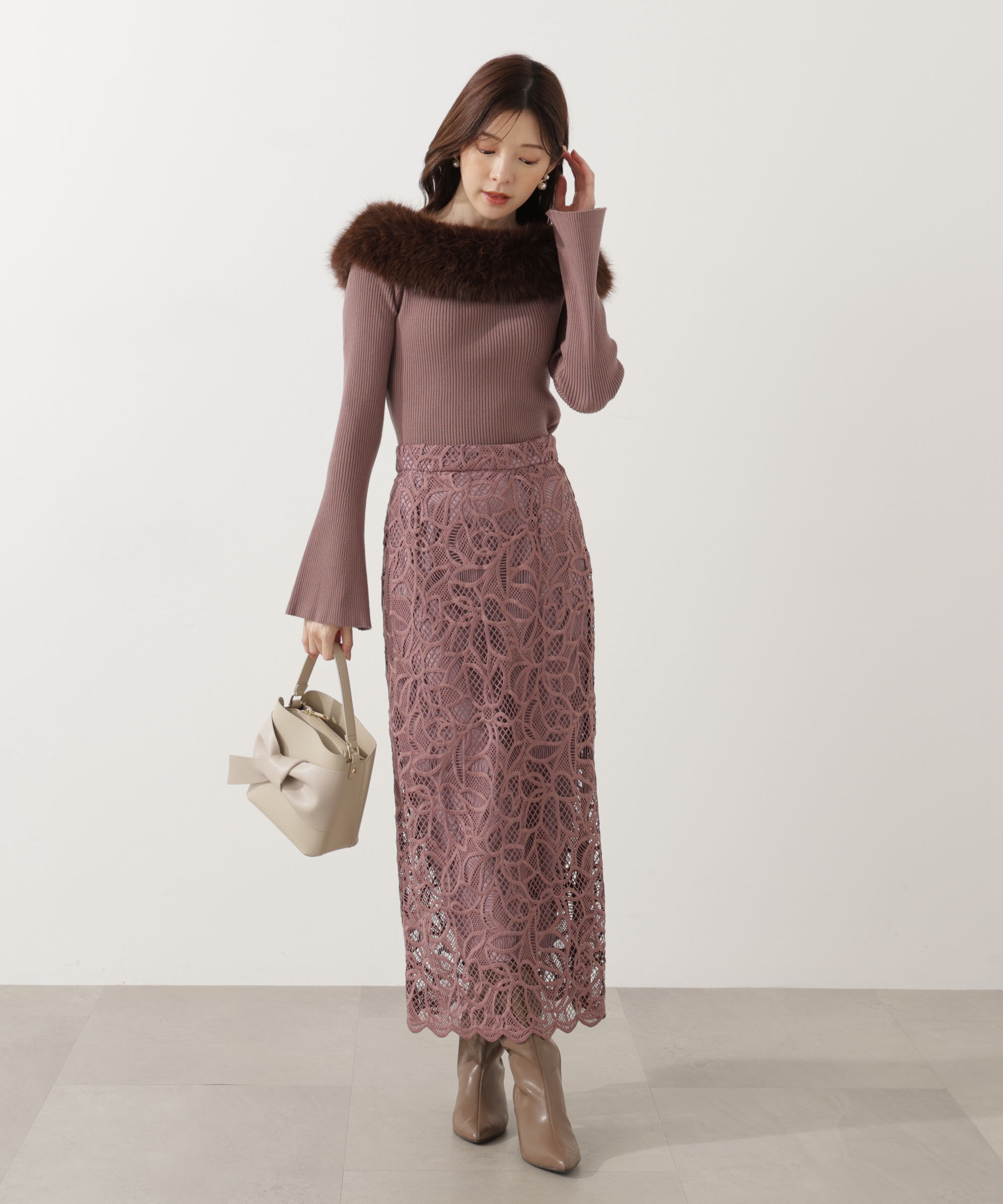 PROPORTION BODY DRESSING「フェイクファー付きオフショルニット 25AW」|ニット・セーター|