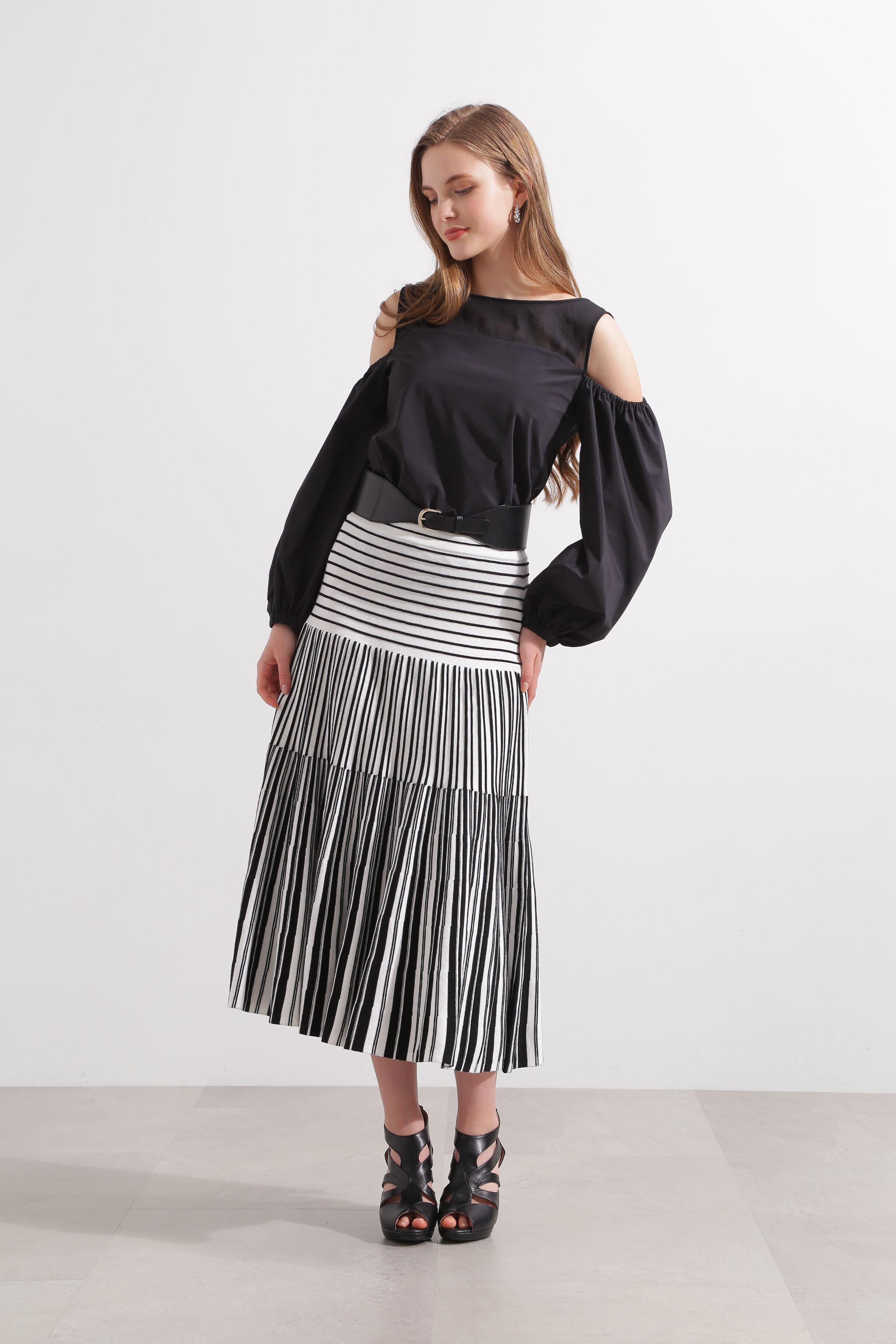  「オフショルダーカットソートップス」|Tシャツ・カットソー|