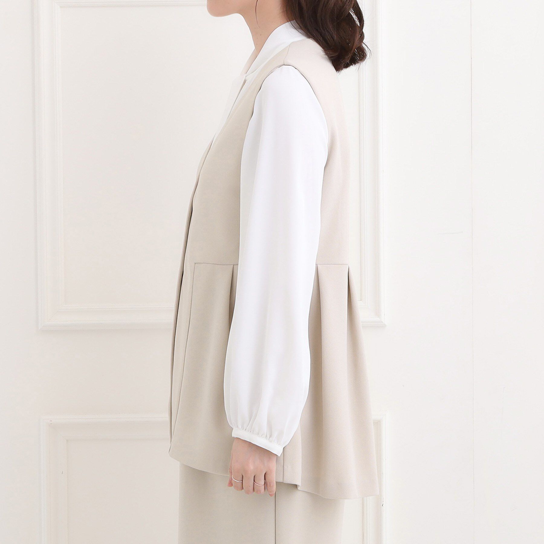 SHOO･LA･RUE「【洗濯機可/セットアップ可/S-3L】きちんと楽に。カットジョーゼット ペプラムジレ」|ベスト・ジレ|