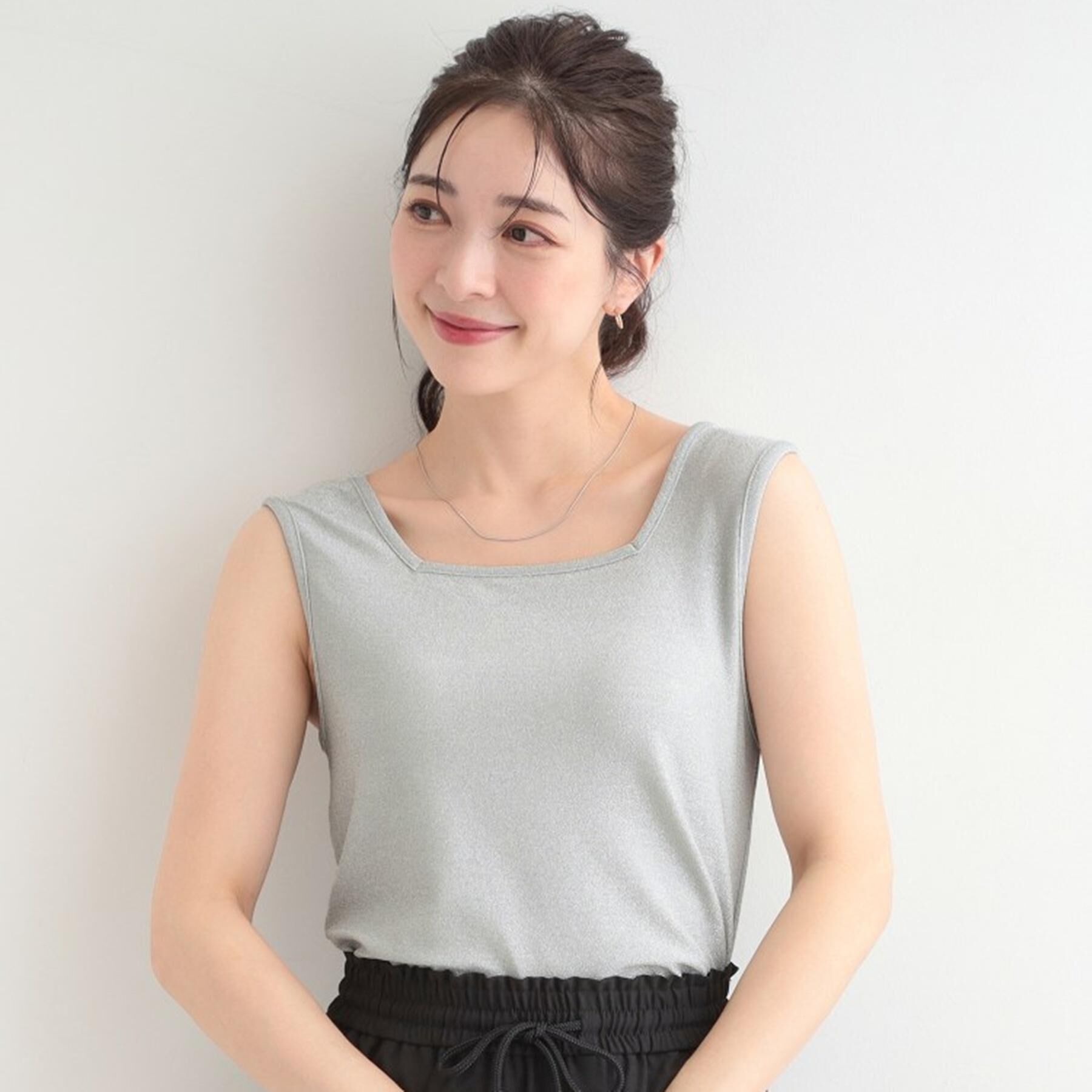 SHOO･LA･RUE「【洗える/S-LL】コーデのさりげないアクセントに　きらきらラメタンク」|キャミソール|シルバー(006)