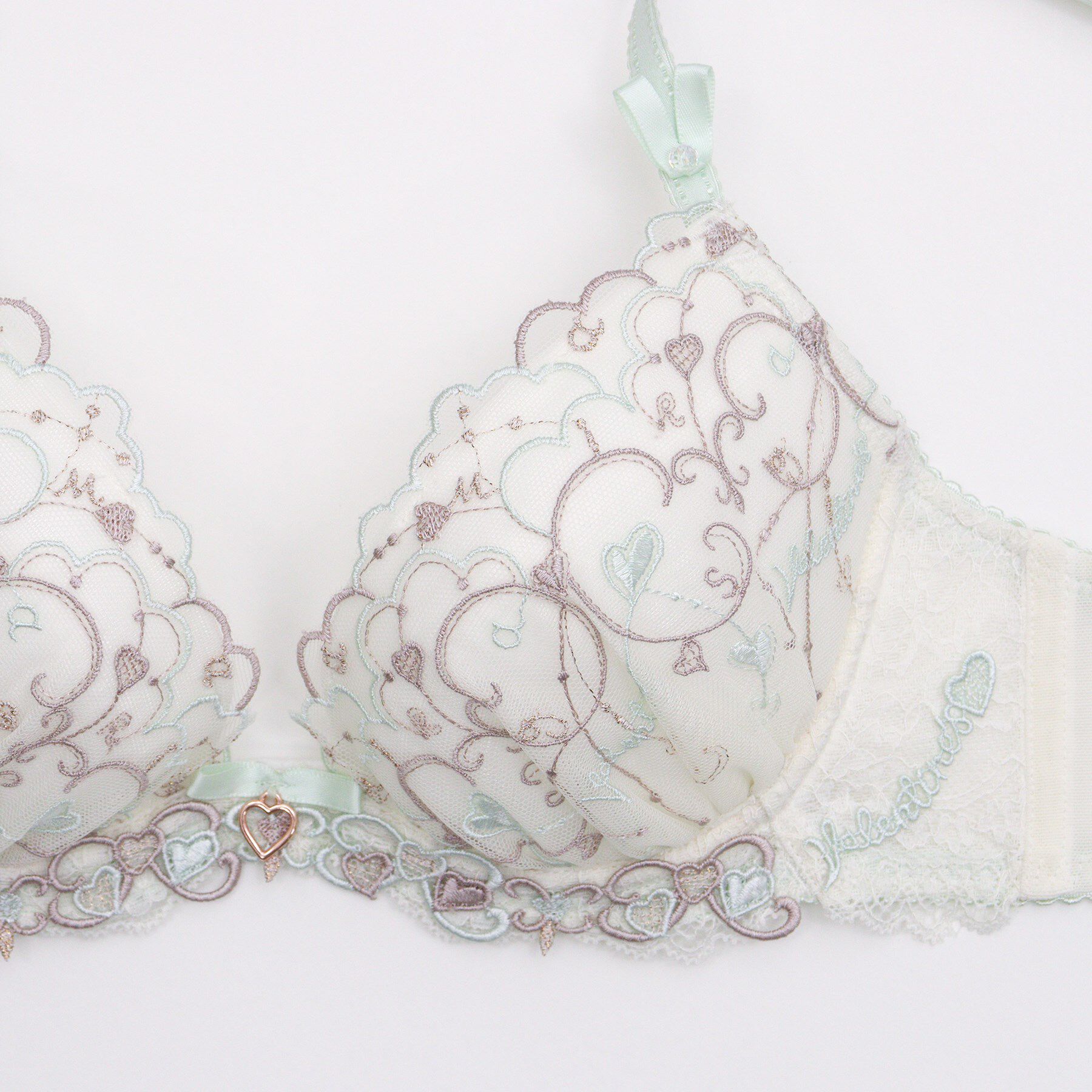 Risa Magli「ヘルティー ブラジャー (D-F) ＜リサマリミラクル谷間ブラ＞」|インナー|