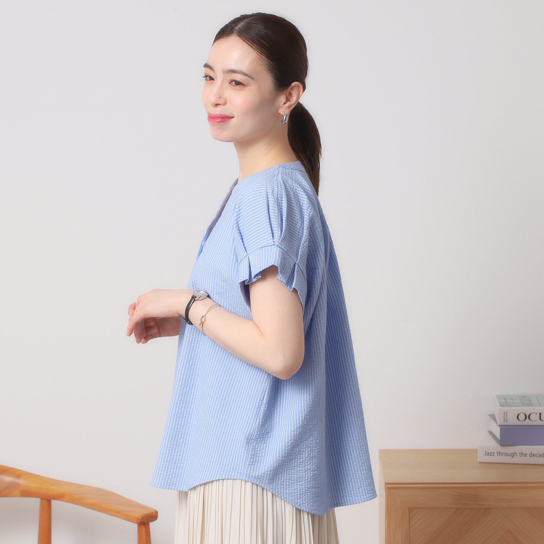 ITS&rsquo;DEMO「【洗濯機OK／洗濯後しわになりにくい】カットサッカー袖タックプルオーバー」|シャツ・ブラウス|