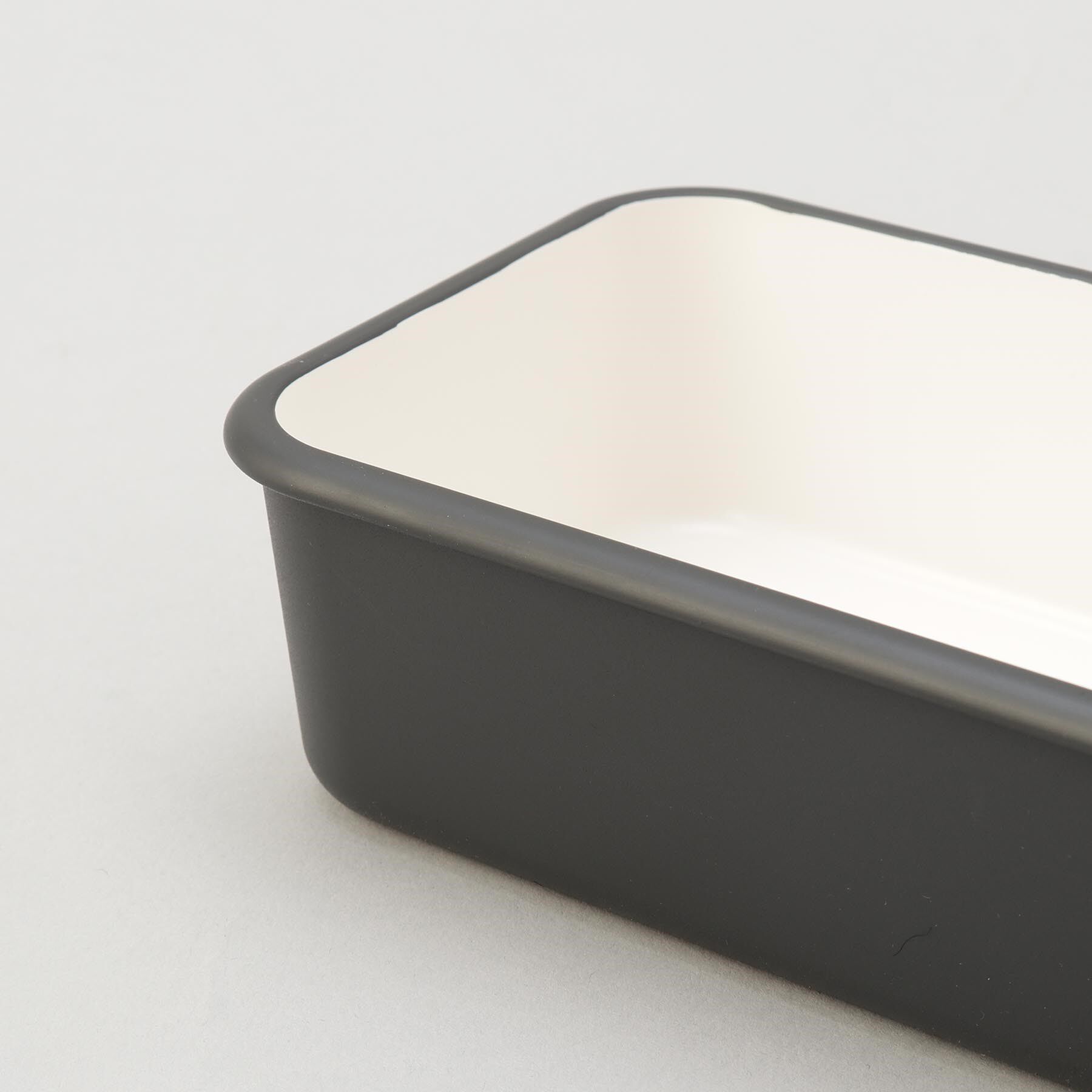 212 KITCHEN STORE「ステイプルユニ タイトランチ1段 850 BK」|食器・キッチングッズ|