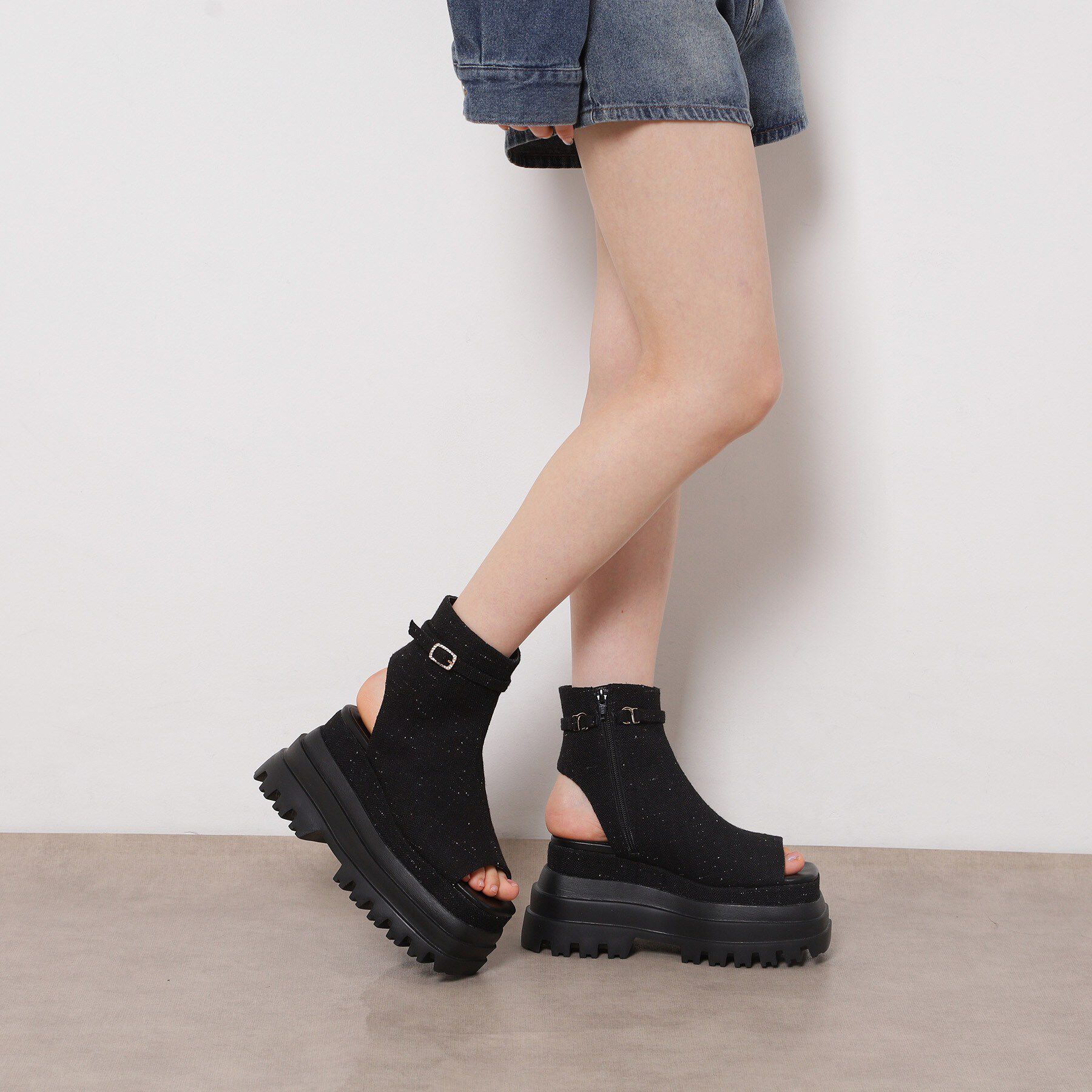 ESPERANZA「ボリューム厚底ブーツサンダル」|ショートブーツ|ブラック(319)