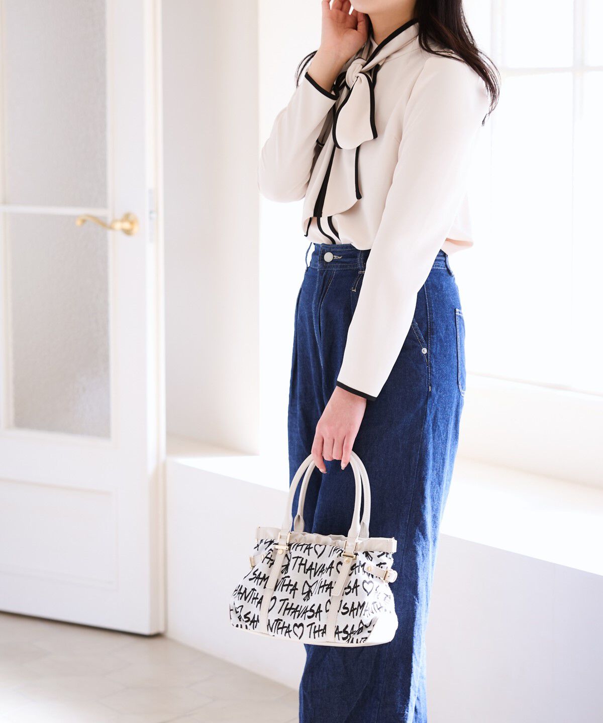 Samantha Thavasa「スクリッタ柄 サマンサ ルプリュ・ミニョン ハンドバッグ[Revival Collection]」|ハンドバッグ|