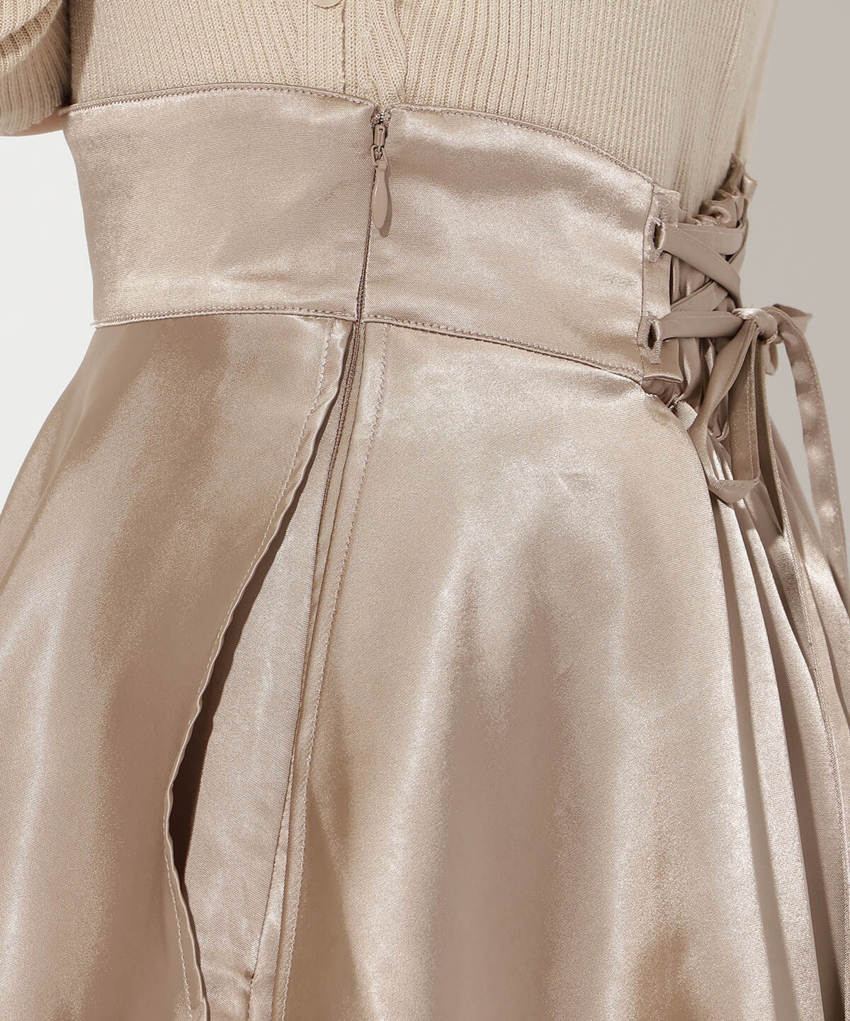 アンドクチュール「サテンアシメフリルティアードスカート」|フレア|