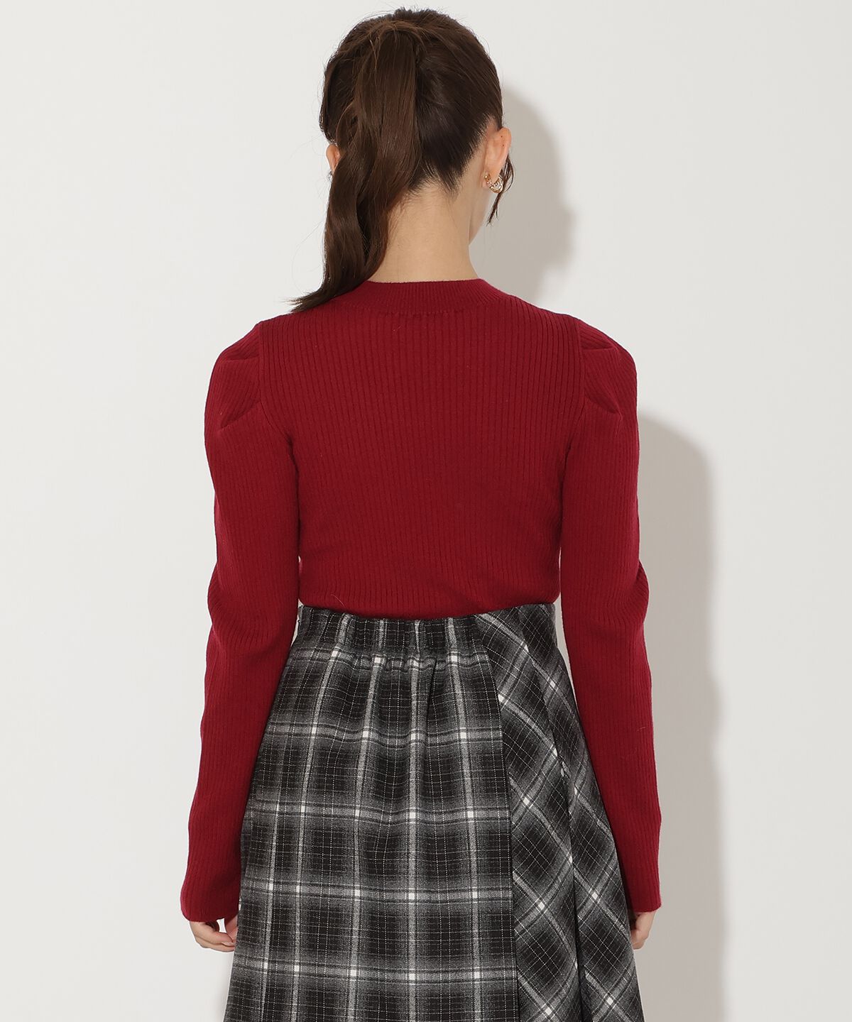 アンドクチュール「肩ギャザーハイネックリブニット」|ニット・セーター|