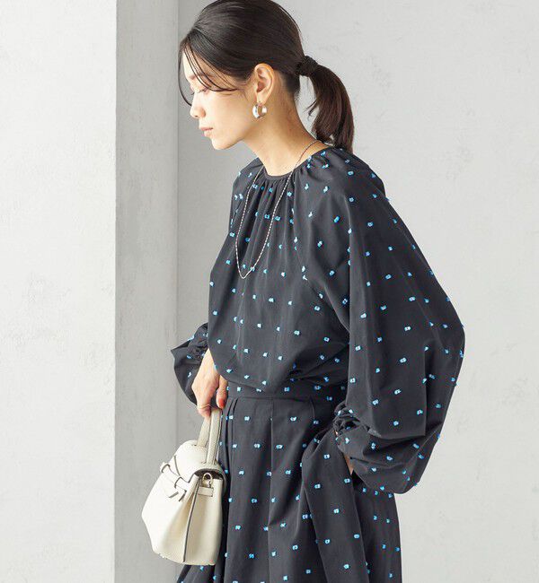 SHIPS for women「〈手洗い可能〉ポンポン ジャカード クルーネック ブラウス」|シャツ・ブラウス|