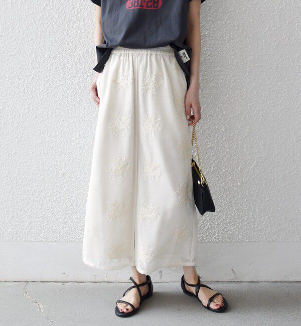 SHIPS any「《予約》SHIPS any:〈洗濯機可能〉メッシュ レース エンブロイダリー Iライン スカート」|タイト|