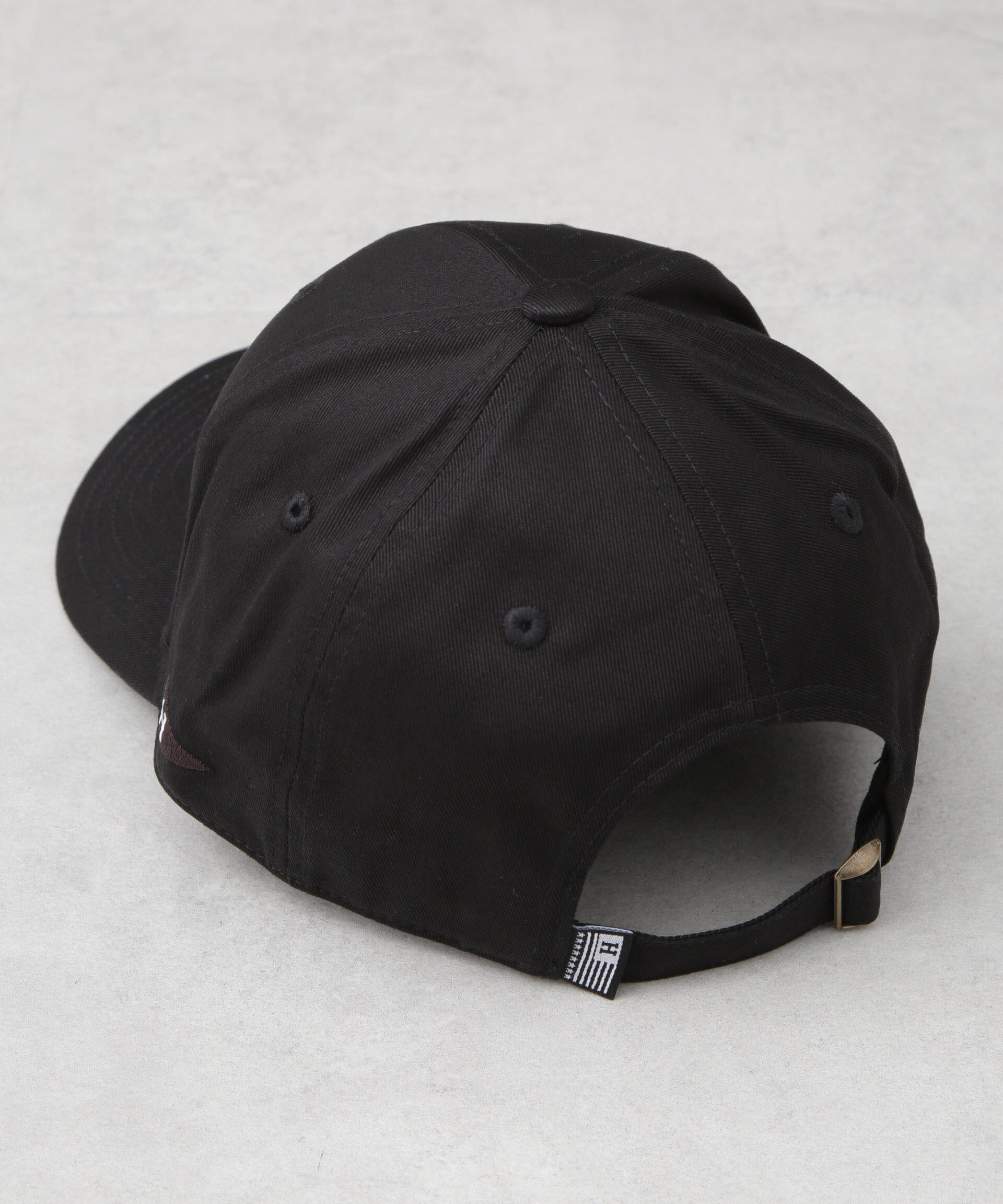 nano･universe「Healthknit/別注 ツイルペナント刺繍キャップ」|キャップ・キャスケット|