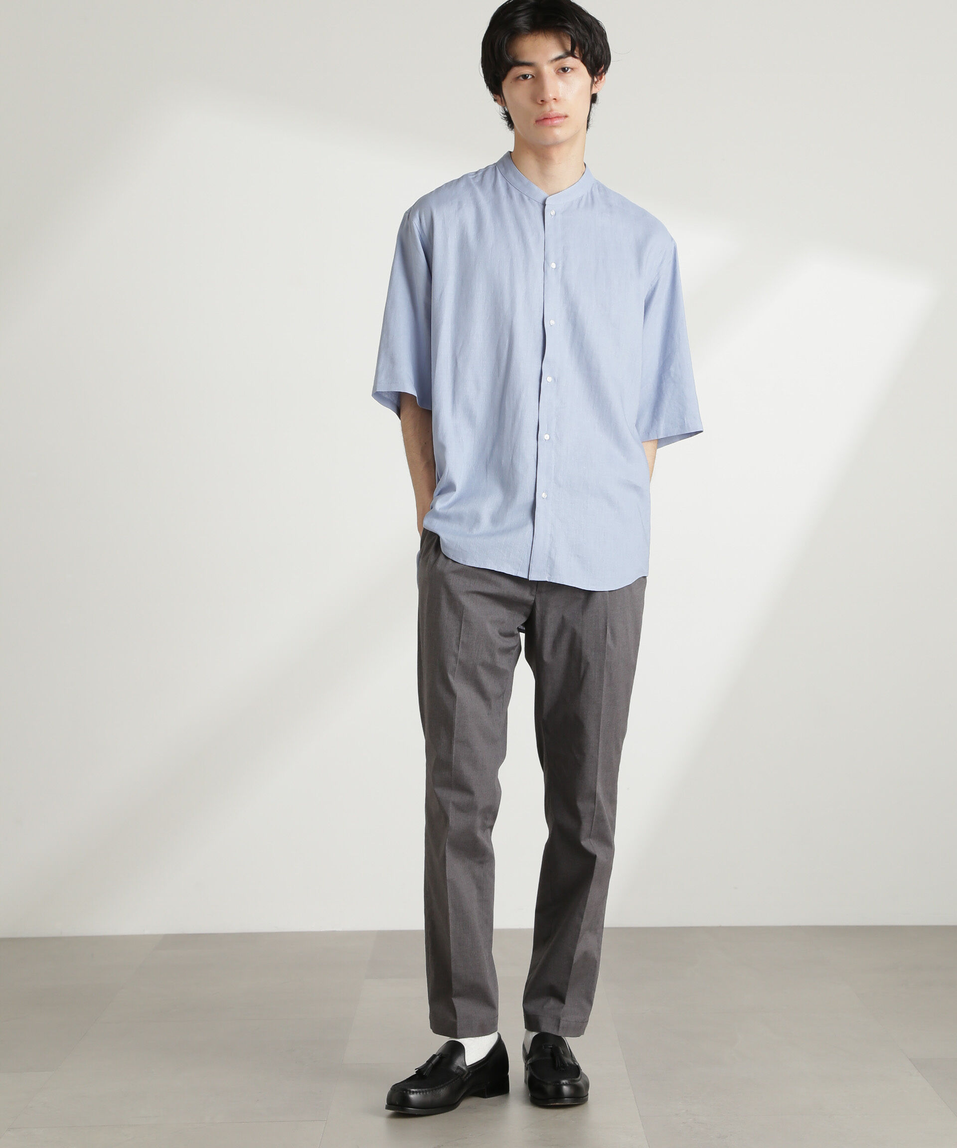 nano･universe「アンチスメルリネン バンドカラーシャツ 半袖」|シャツ・ブラウス|