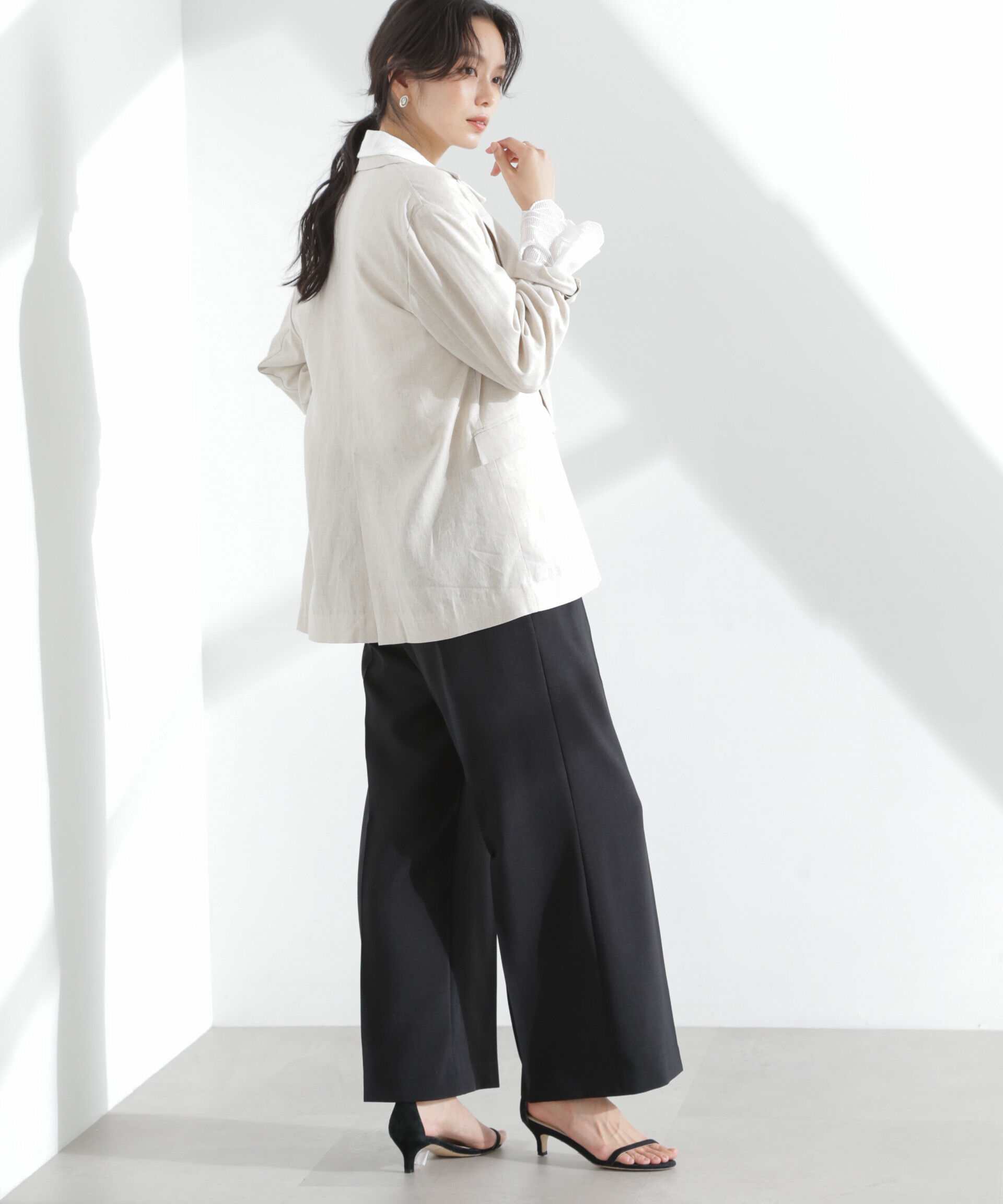 nano･universe「メランジドライ ベルト付きタックワイドパンツ(セットアップ可)」|チノ|