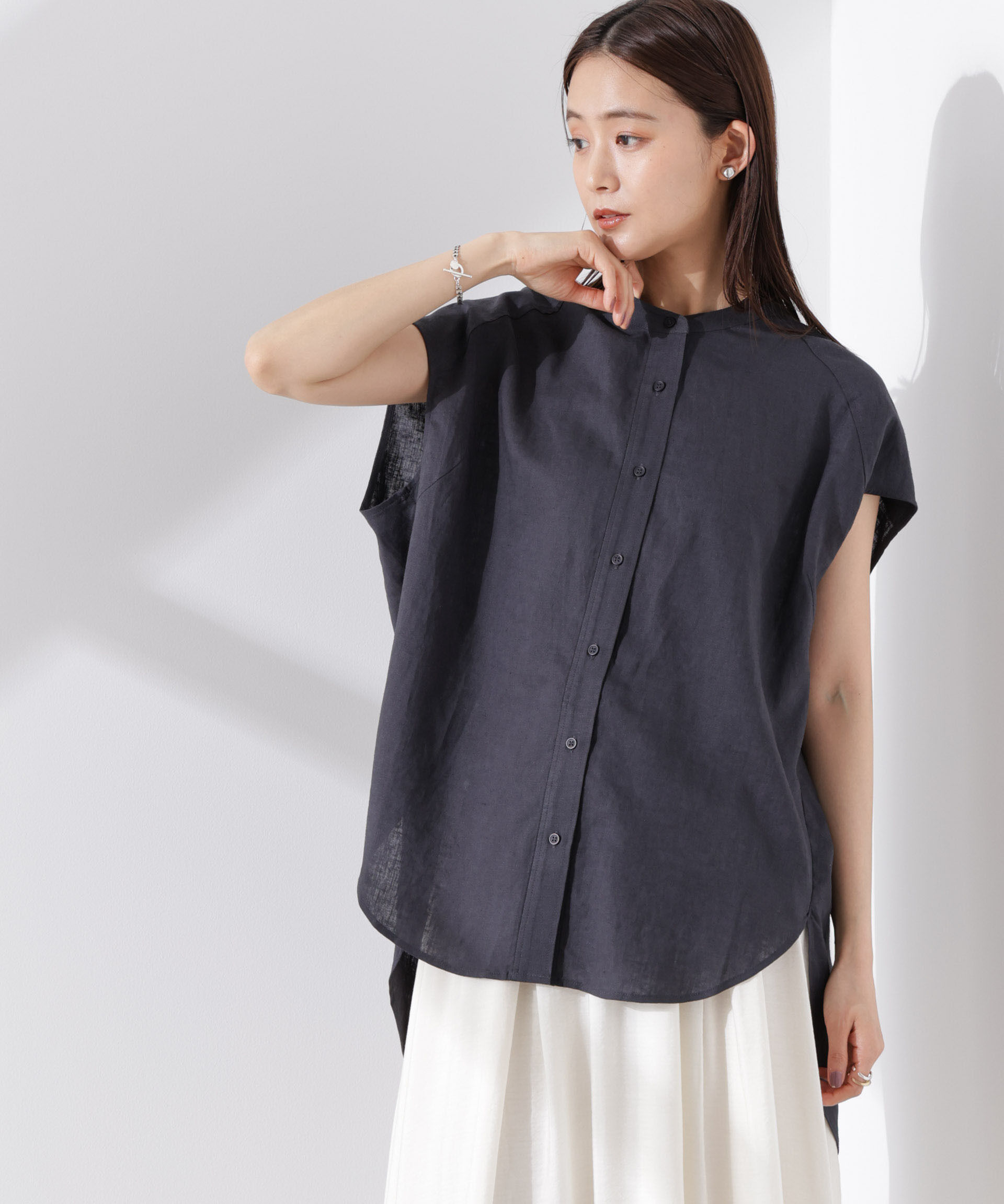 nano･universe「Anti Smell Linen フレンチスリーブシャツ」|シャツ・ブラウス|チャコール3