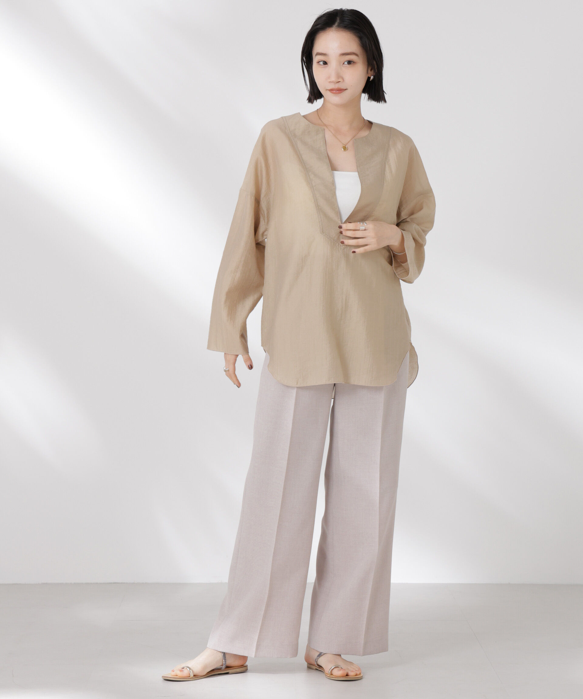 nano･universe「DeepVネックプルオーバーブラウス」|シャツ・ブラウス|