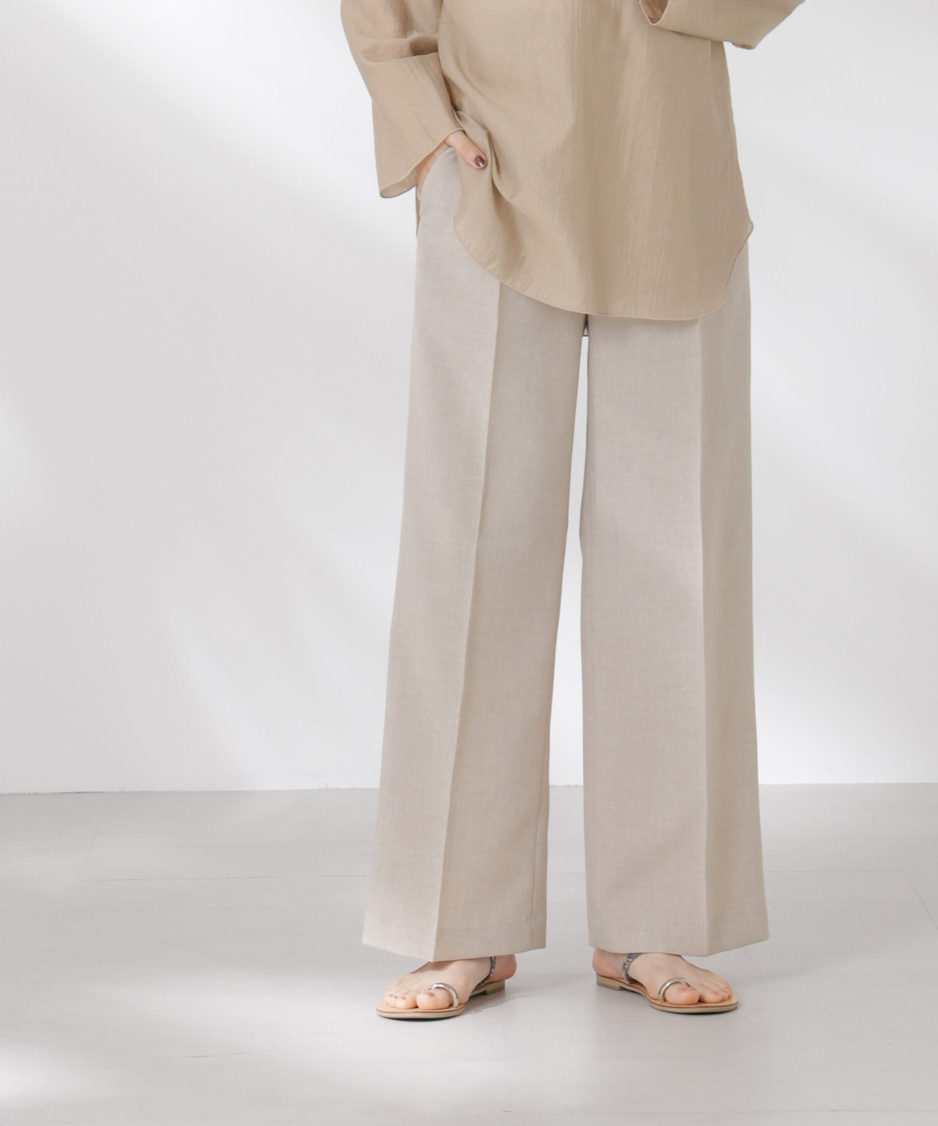 nano･universe「リネンライクセンタープレスタックパンツ(セットアップ可)」|チノ|ベージュ