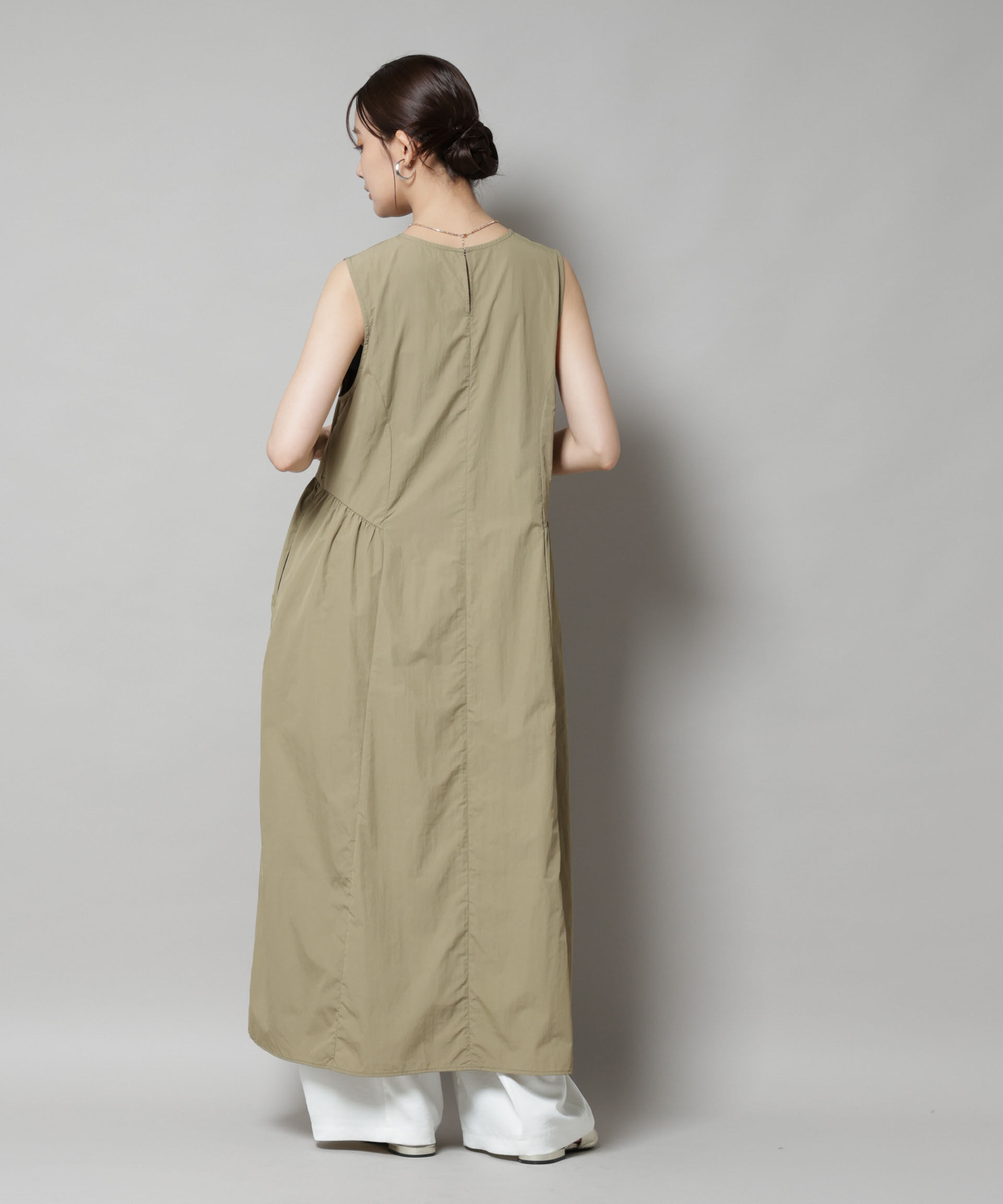 nano･universe「サイドギャザーナイロンワンピース」|ワンピース|