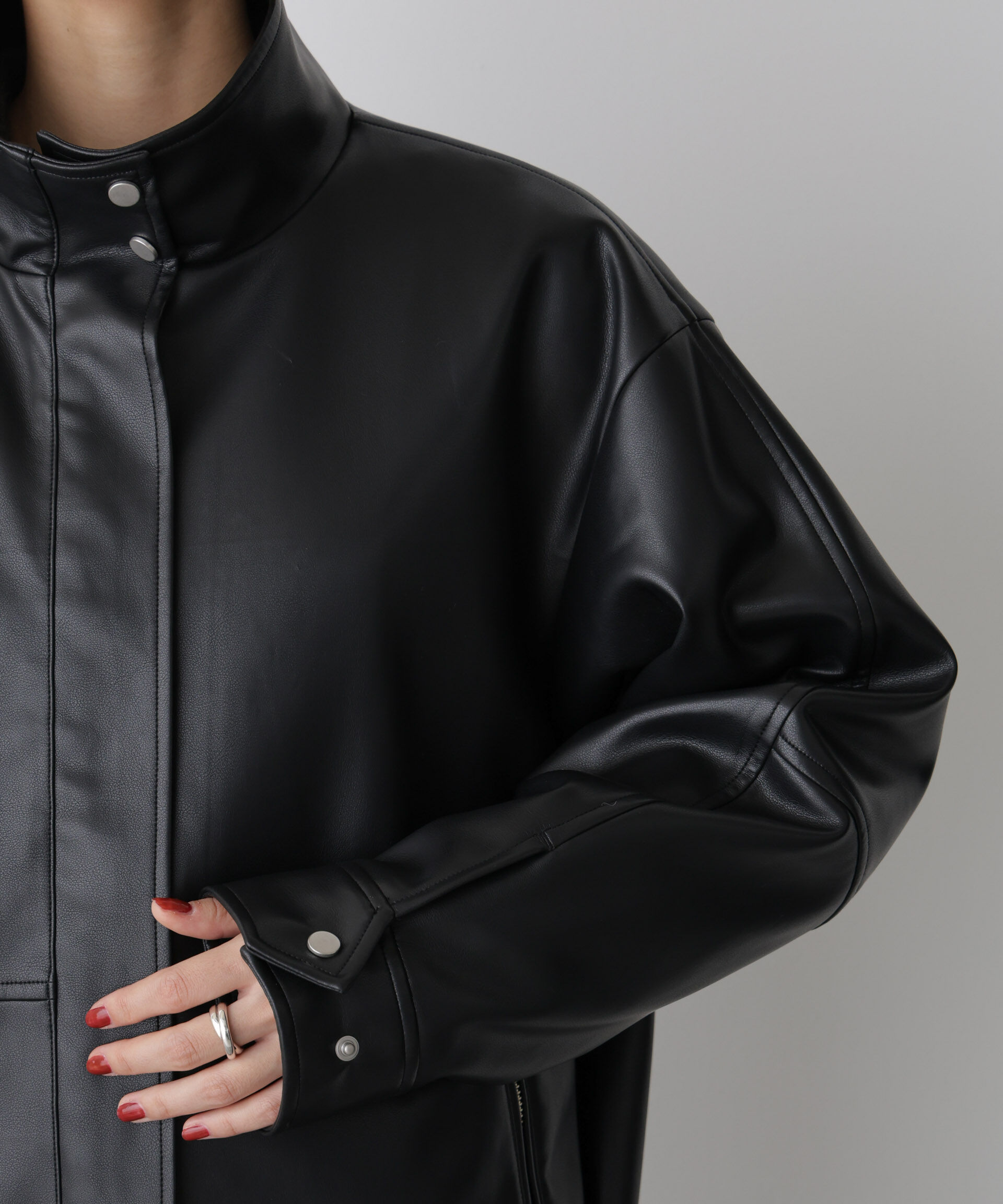  「「STEVELOUR」スタンドフェイクレザージップブルゾン」|ブルゾン・スタジャン|