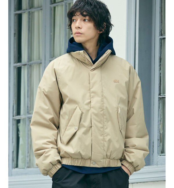 LACOSTE「撥水 防風 パデッド ボリュームテクニカルナイロンブルゾン」|ダウン|ベージュ