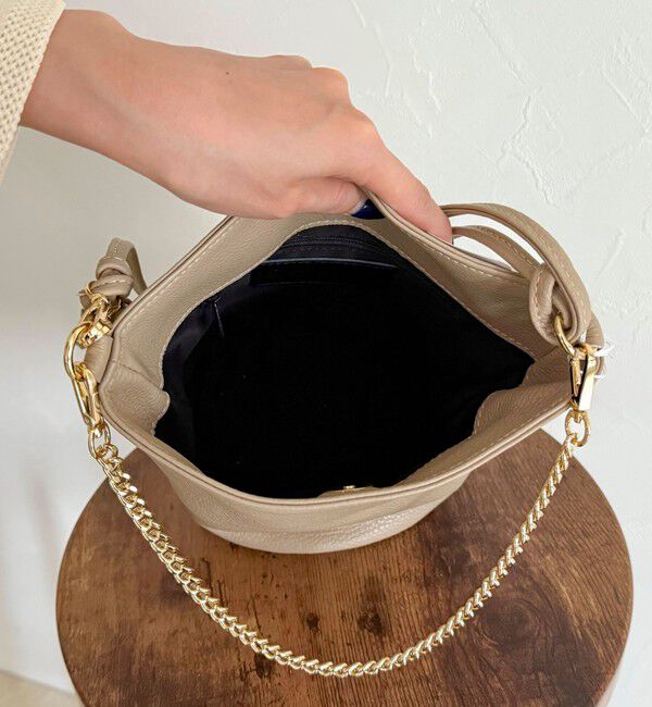 fredy emue「【AULENTTI/オーレンティ】シボレザーバケツチェーン&ショルダーバッグ」|ショルダー・メッセンジャー|