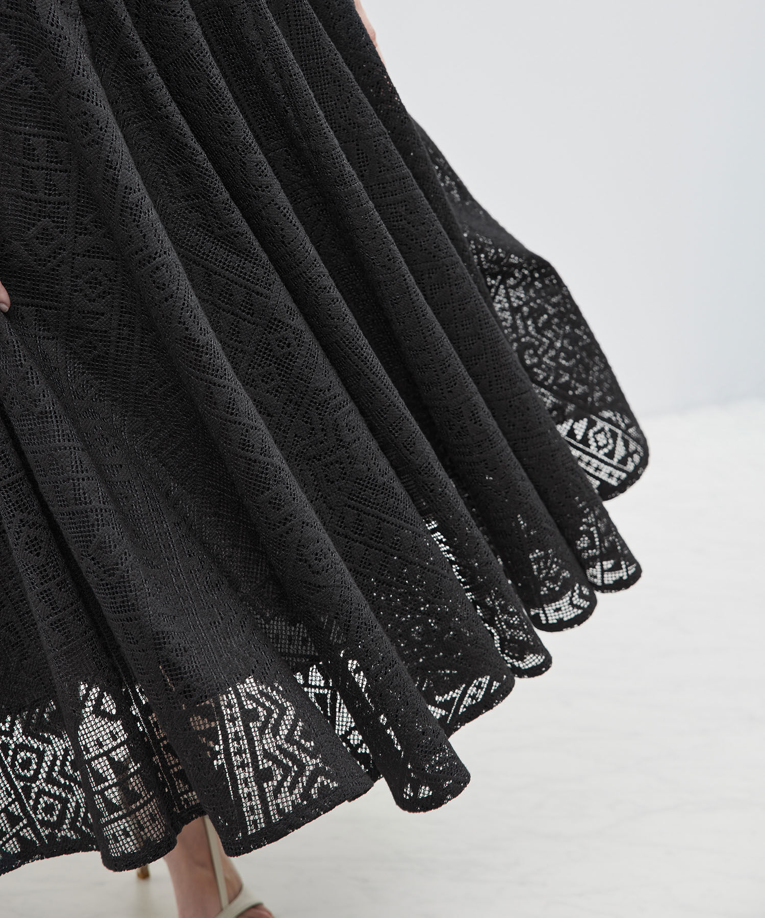 ROPE「ジオメトリックレースフレアスカート【セットアップ対応】【雑誌掲載】【メディア掲載】」|スカート|