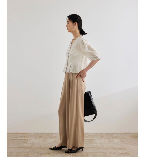 ROPE「【洗える・羽織にもなる】Vネック5分袖パフスリーブブラウス」|シャツ・ブラウス|