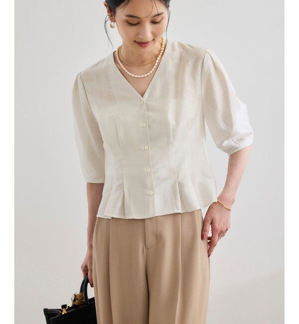 ROPE「【洗える・羽織にもなる】Vネック5分袖パフスリーブブラウス」|シャツ・ブラウス|ホワイト系(11)