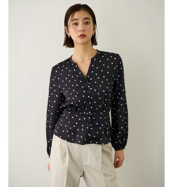 ROPE「ドットプリントペプラムブラウス/イージーケア」|シャツ・ブラウス|ネイビー(40)