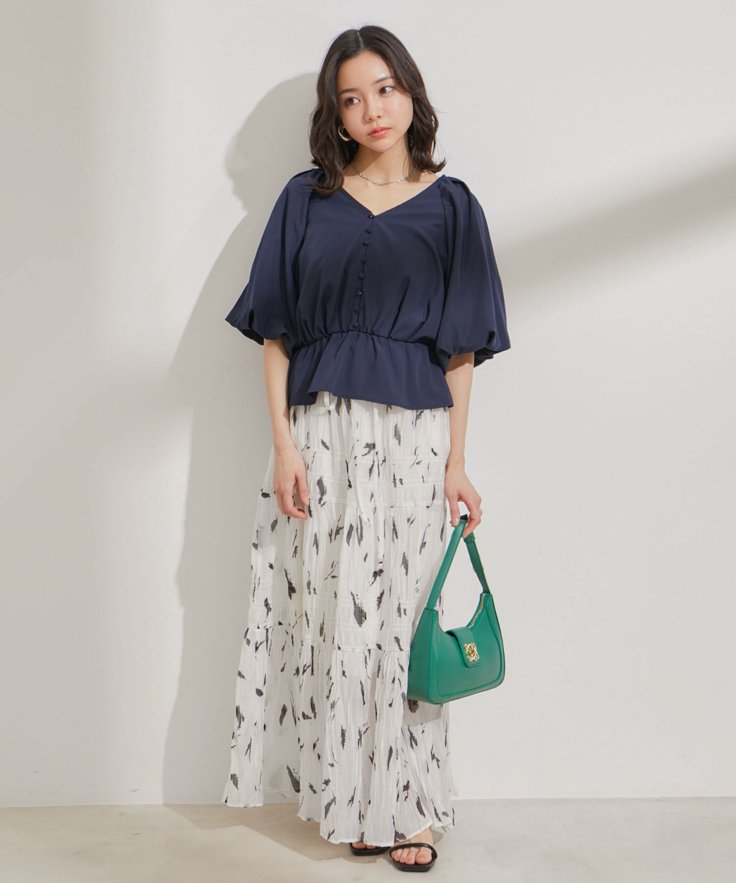 VIS「バルーンスリーブVネックブラウス」|シャツ・ブラウス|