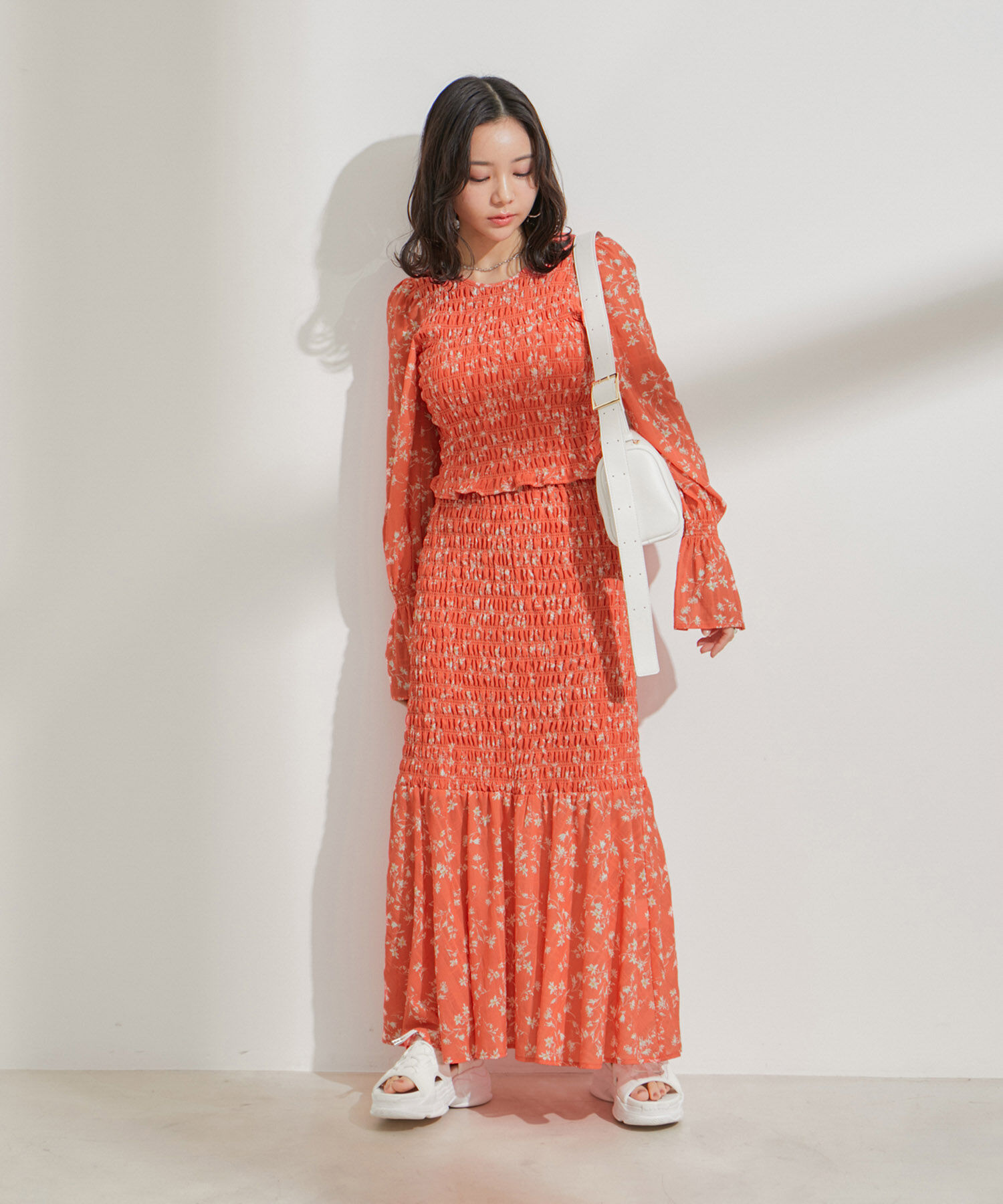 VIS「【セットアップ対応】花柄シャーリングロングスカート」|スカート|