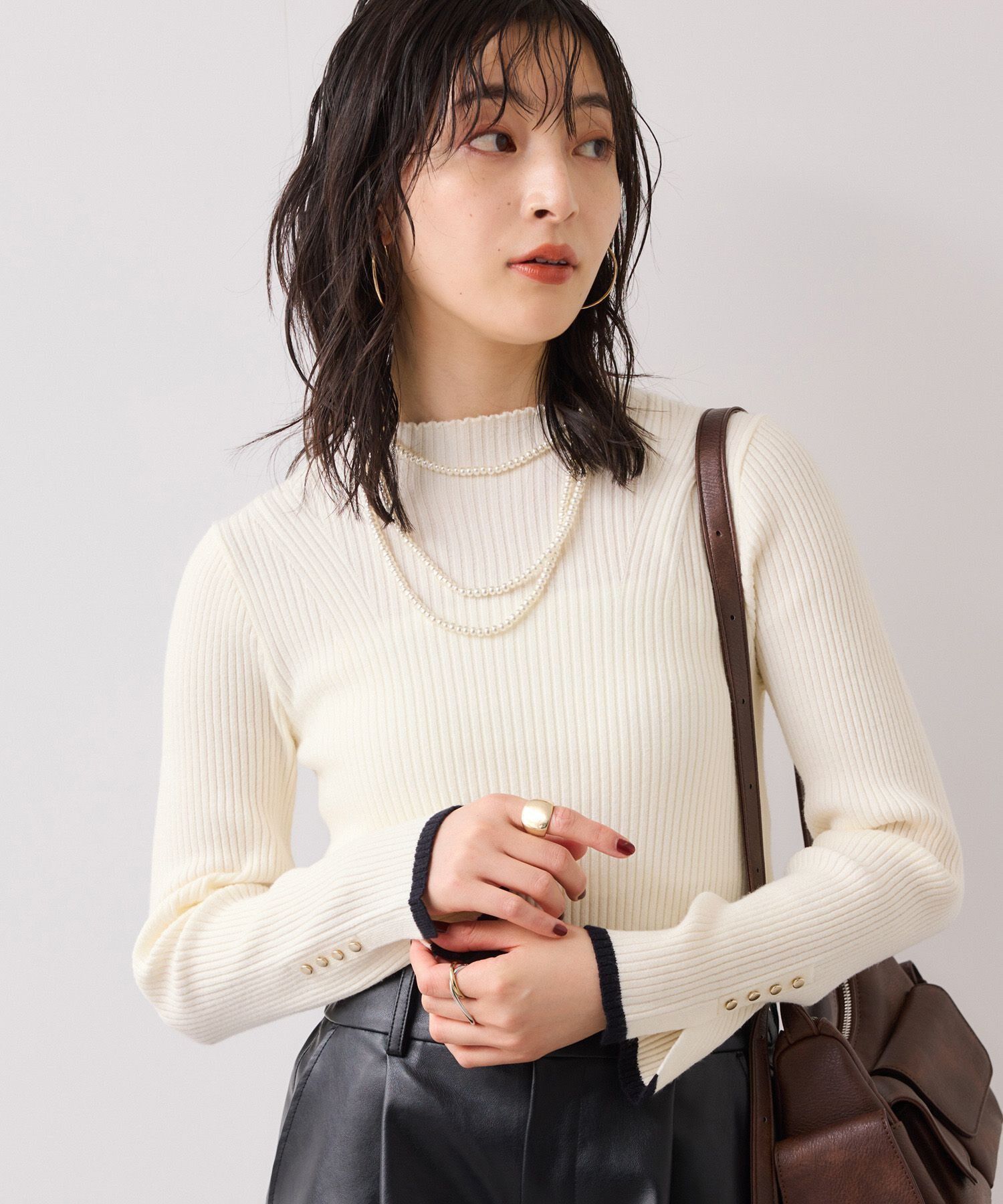 VIS「スリーブ釦アクセントリブニット/静電気防止」|ニット・セーター|