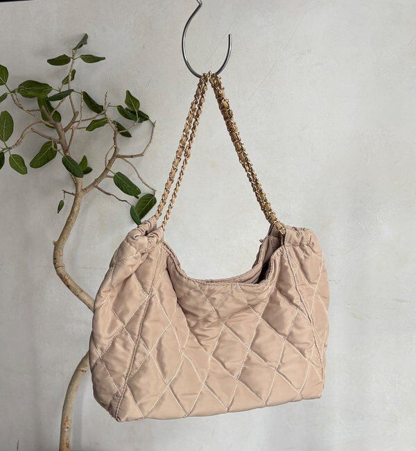  「【WEB限定】ナイロンキルトチェーントート」|トートバッグ|ベージュ